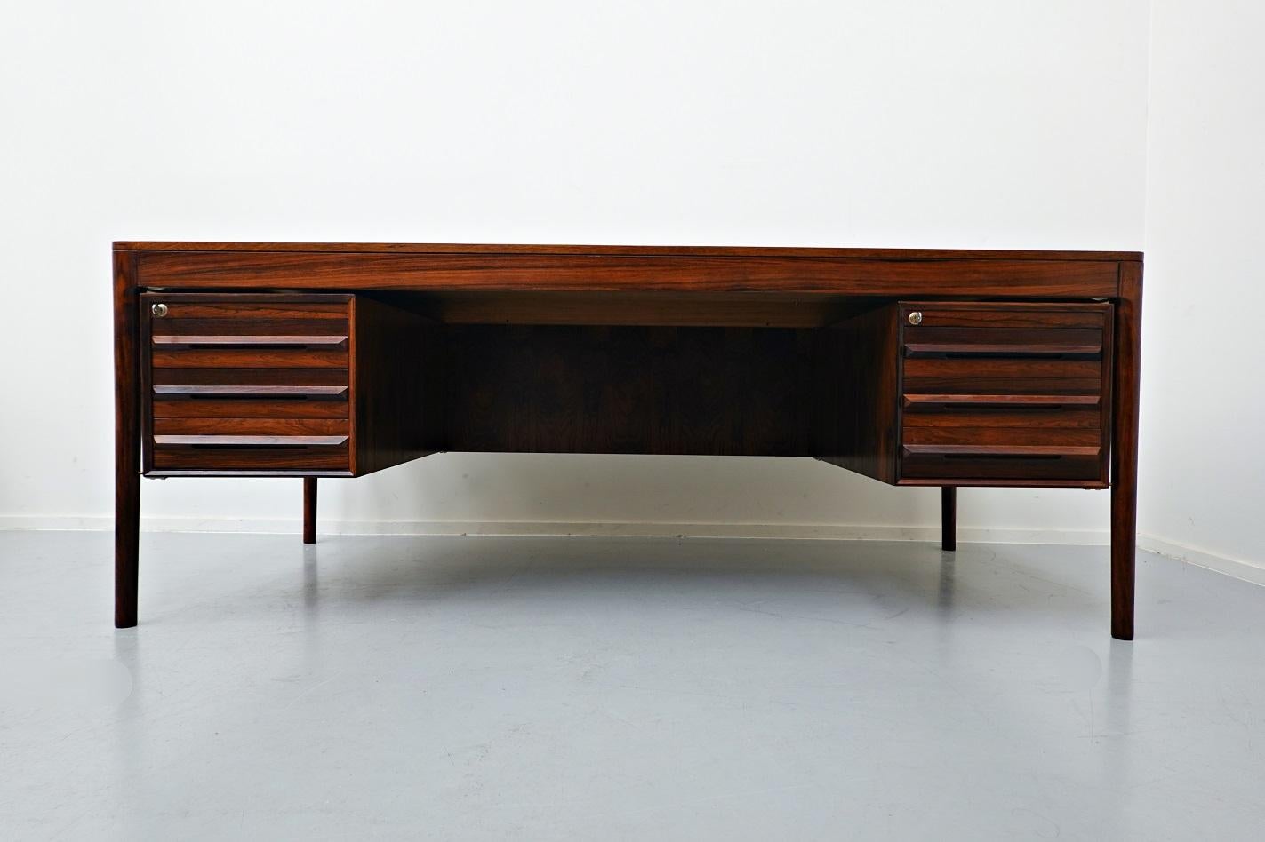 Mid-Century Modern Wooden Desk, 1960s 3