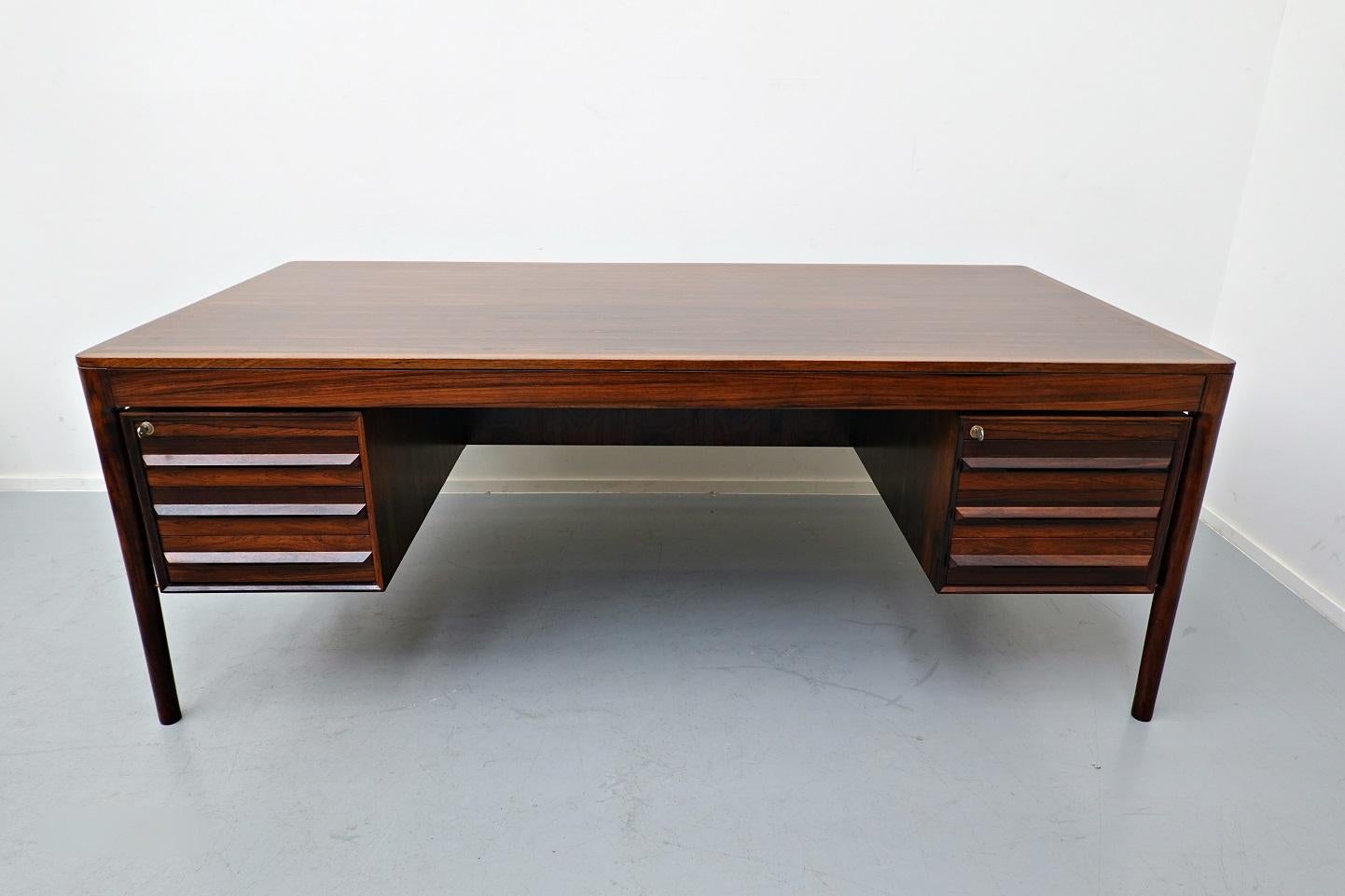 Mid-Century Modern Wooden Desk, 1960s 4