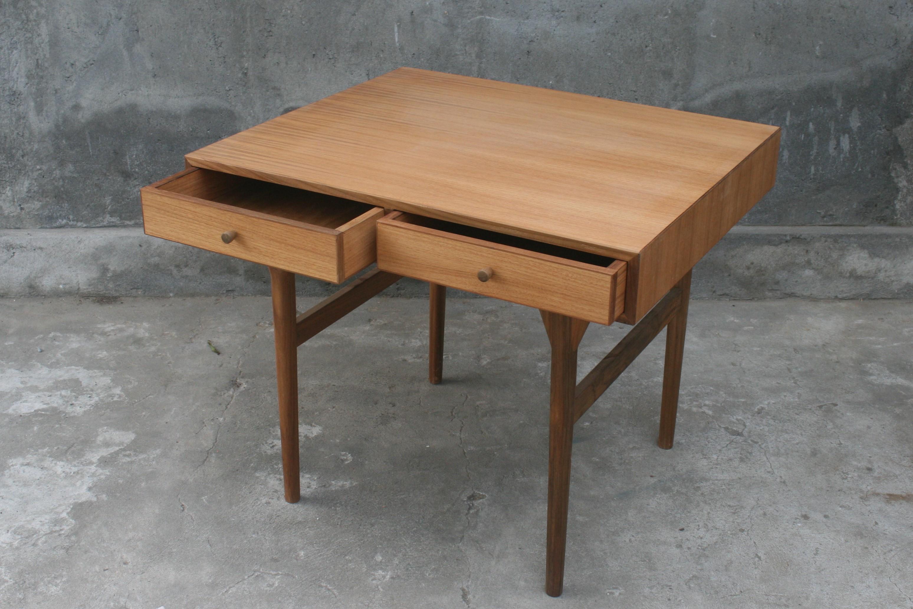 Post-Modern Wooden Desk In Style of Nana Ditzel