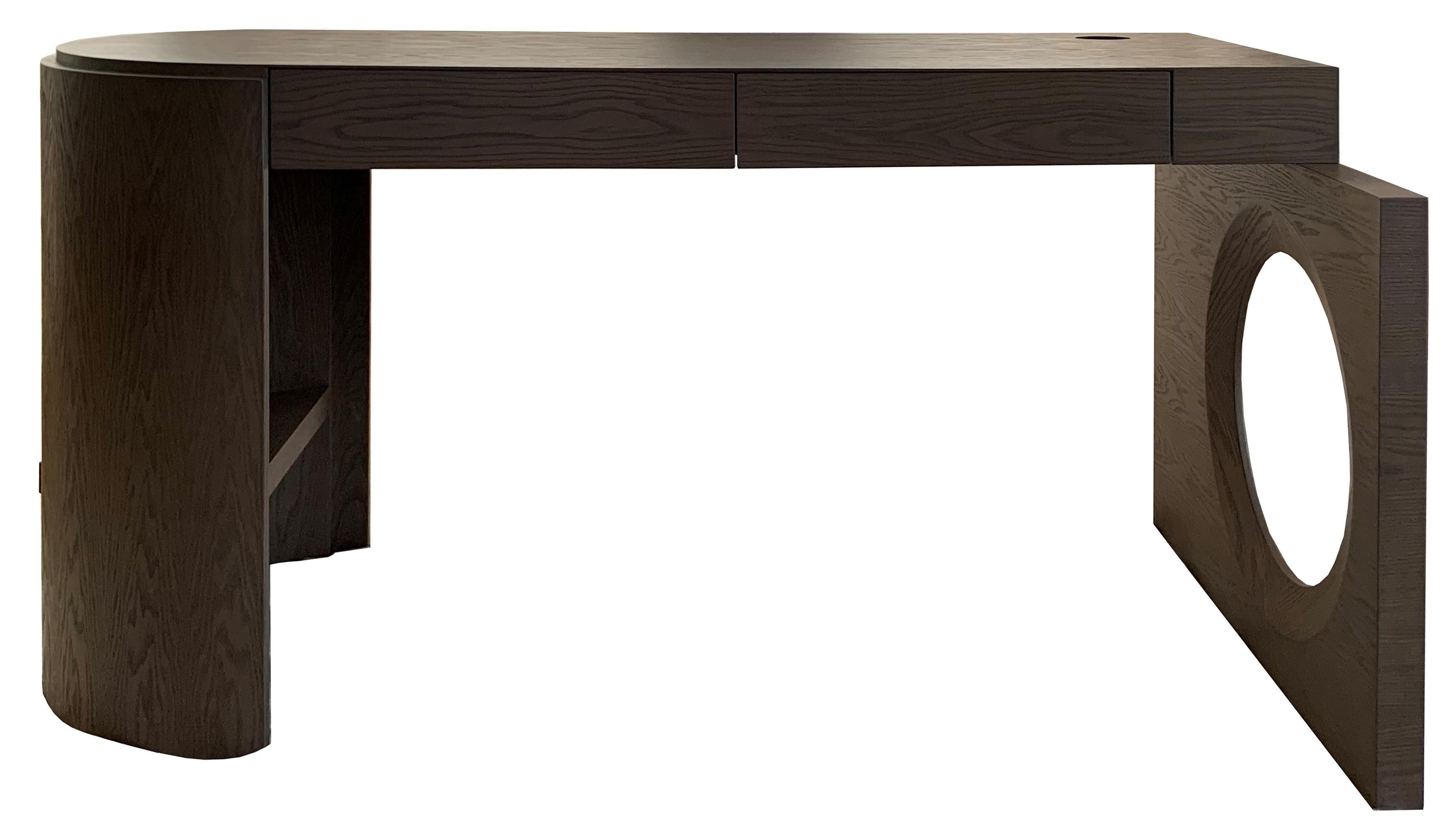 Description: Geometry desk
Color: Grey
Size: 145 x 60/75 x 73 H cm
Material: Oak
Collection: Interlock

Wooden desk grey oak veneer with drawer.
Geometric design.
Customisable sizes upon request.