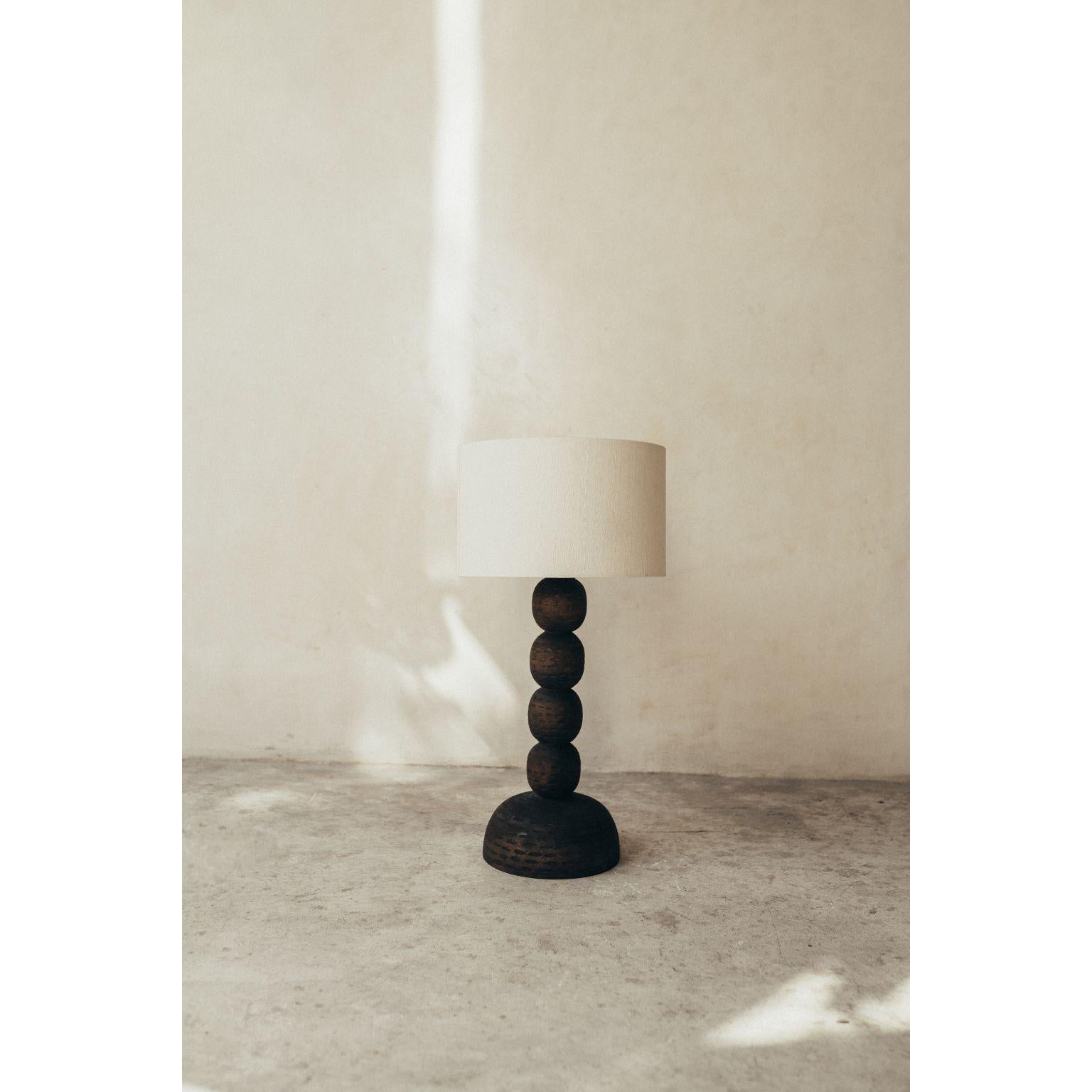 Wooden Desk Lamp Vintage with Linen Shade by Daniel Orozco In New Condition For Sale In Geneve, CH