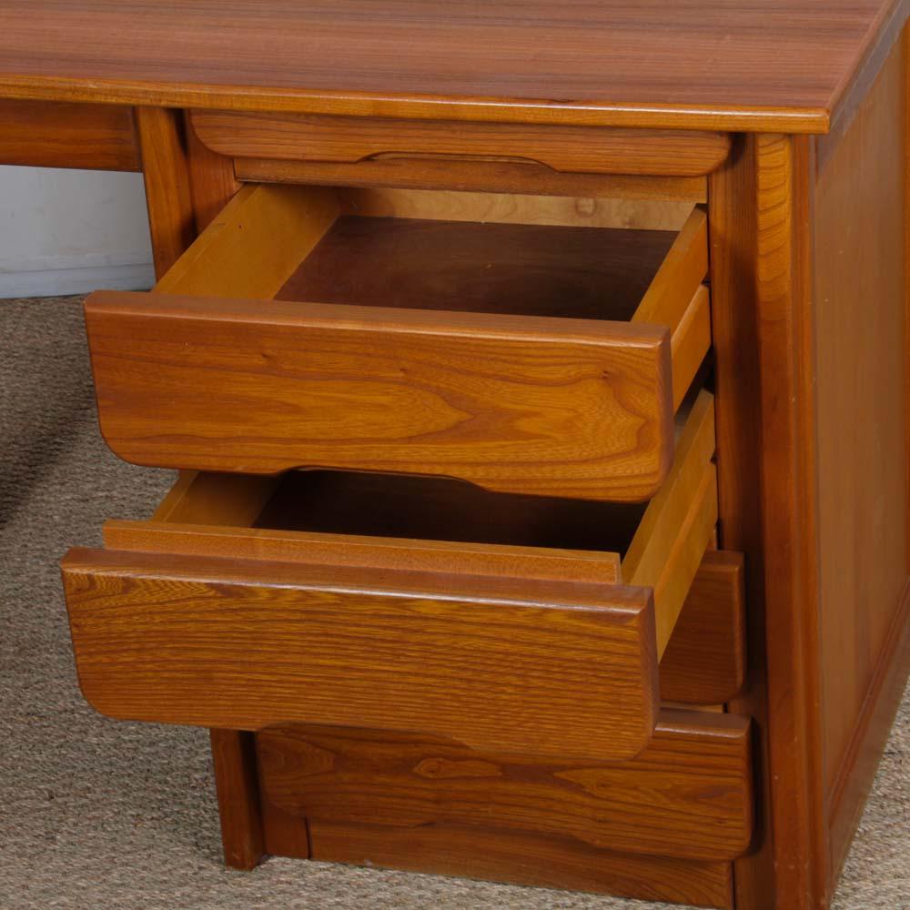Legno Wooden desk produced by Hafele in the 1980s in vendita