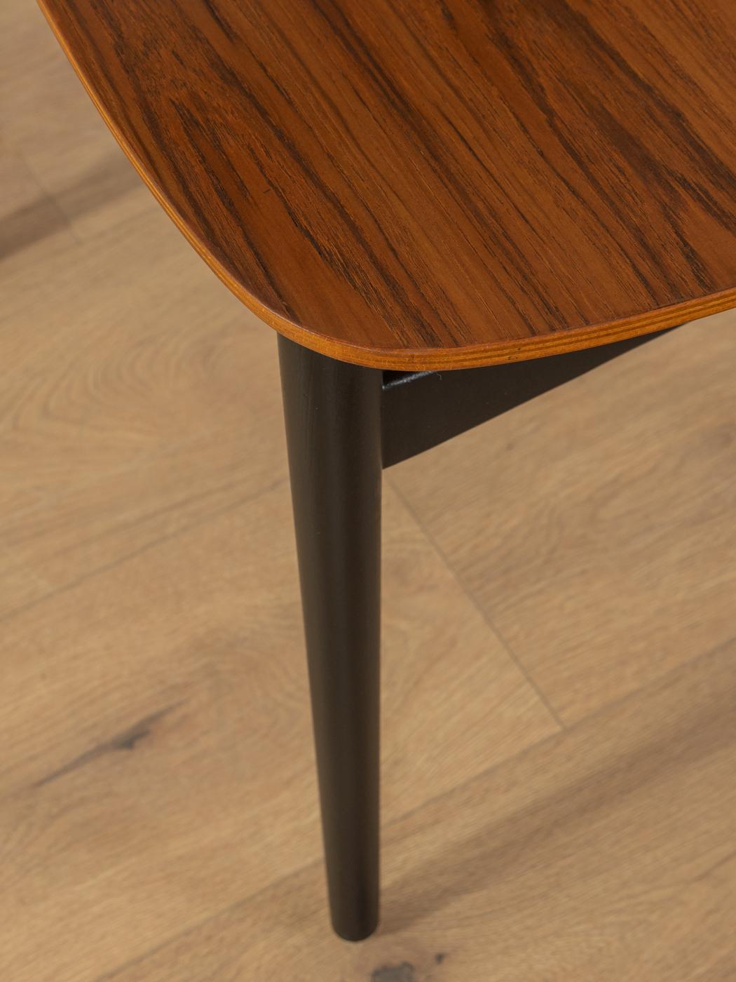 Esstischstühle aus Holz im Angebot 1