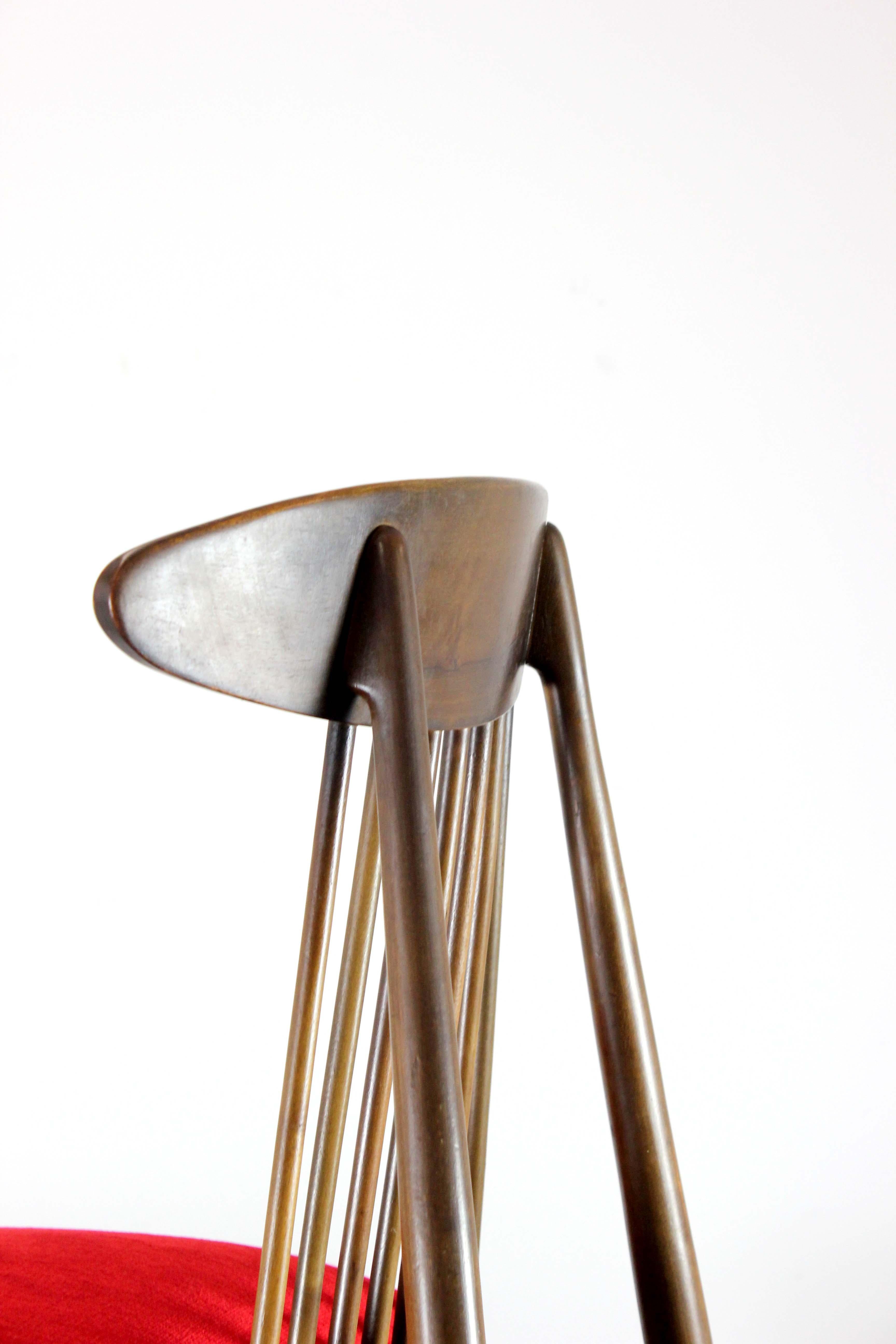 Ensemble de salle à manger en bois avec 6 chaises et table extensible Allemagne Attr. Ernst Marti en vente 1