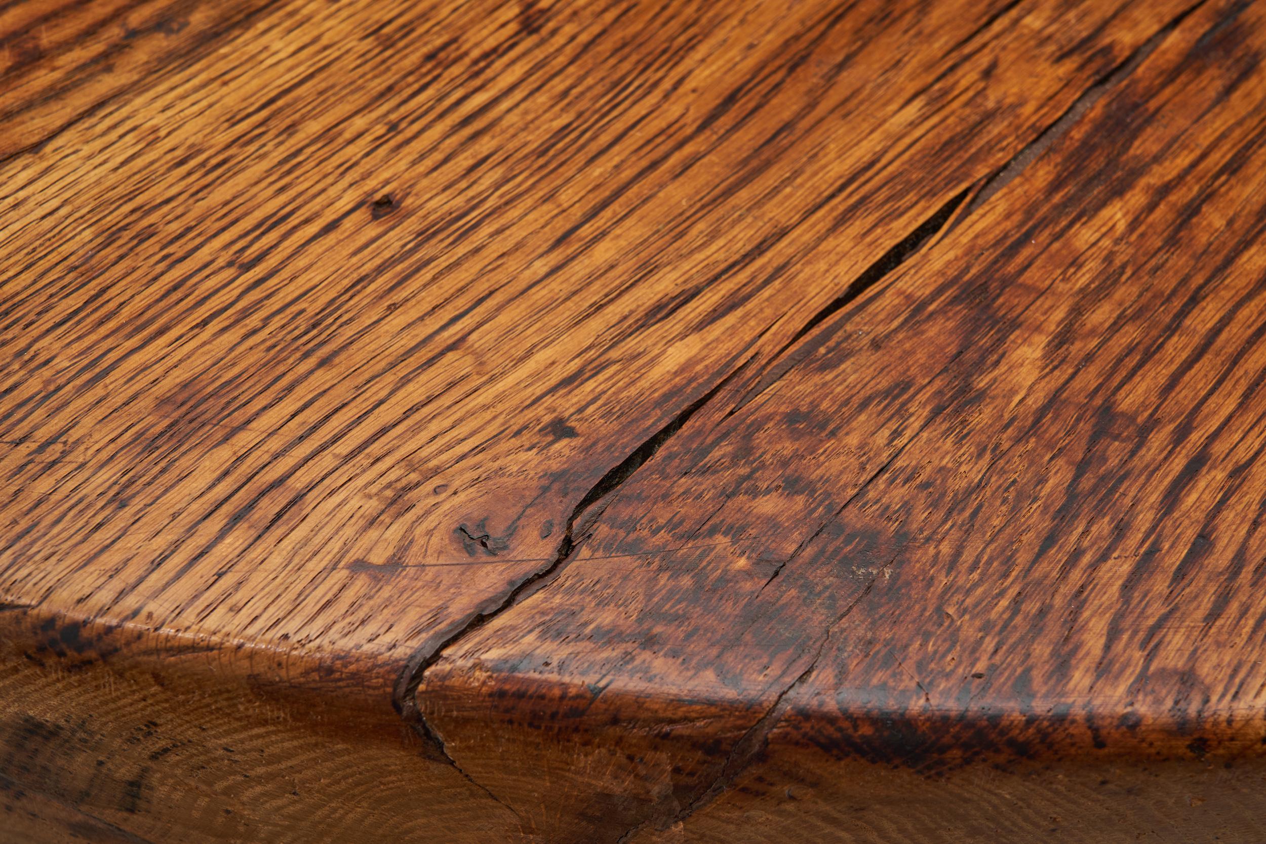 Wooden Dining Table with Carved Leg, Europe Mid-20th Century For Sale 4