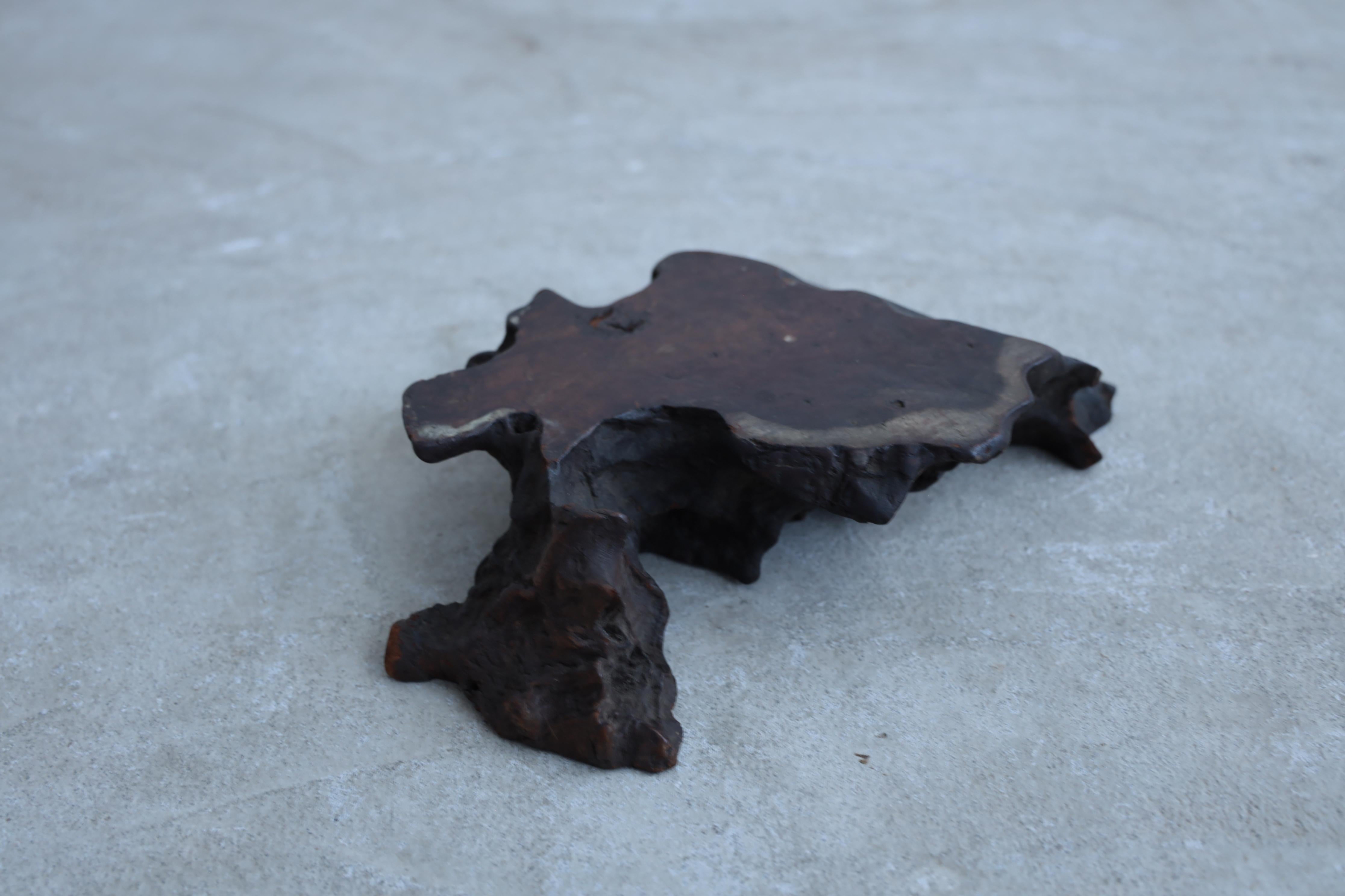 Taisho Présentoir en bois, Stand pour Bonsaï, Objects, Antiquité japonaise, Wabi-Sabi en vente