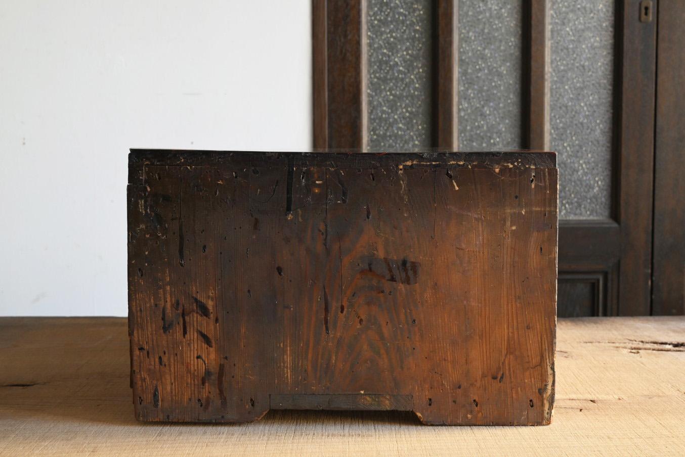 Wooden drawer used by old Japanese lacquerware craftsmen/Made in 1963/Showa era For Sale 5