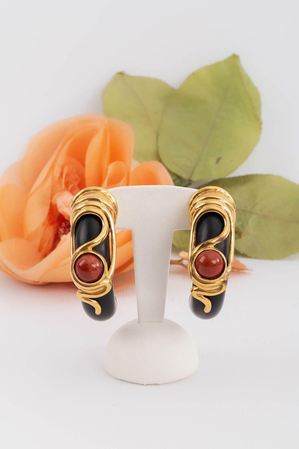 Wooden Ethnic Earrings with Wood and Cabochons For Sale 2