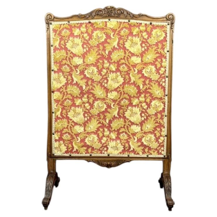 Are fireplace screens a standard size?
