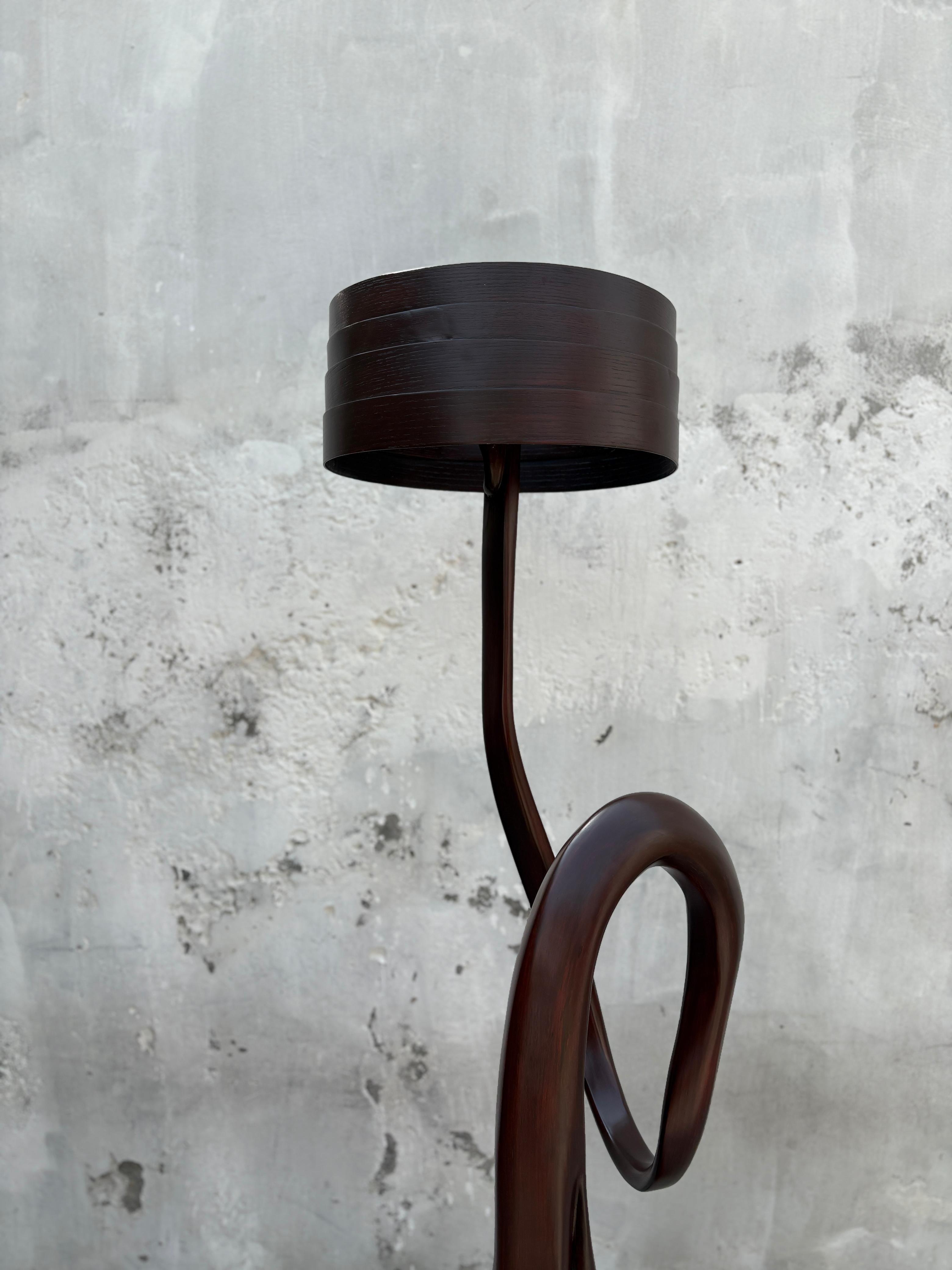 Stehlampe aus Holz, Lampe, Stehlampe Nr. 6 - Serie Fluentum (21. Jahrhundert und zeitgenössisch) im Angebot
