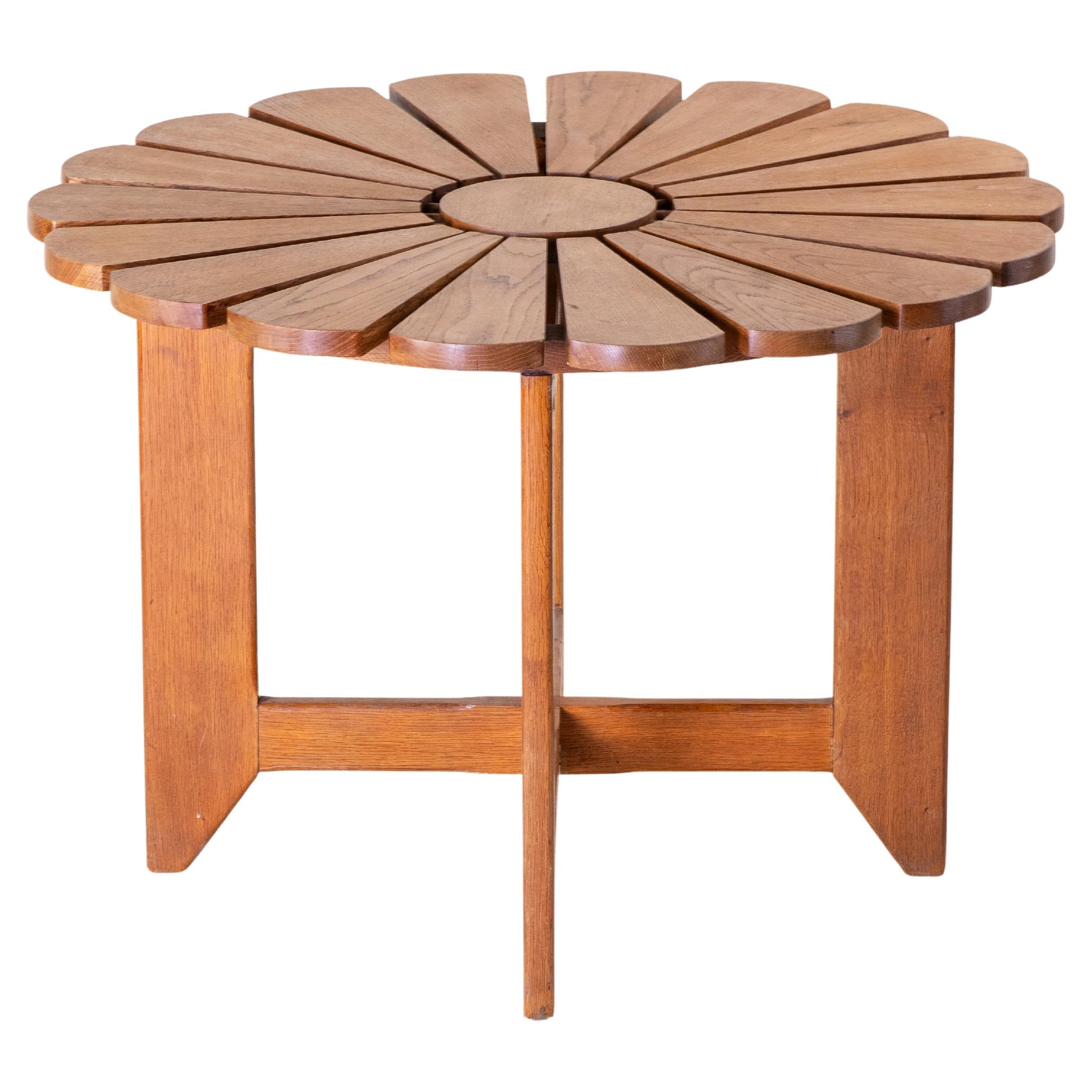 "Mesa de flores de madera" de Guillerme et Chambon