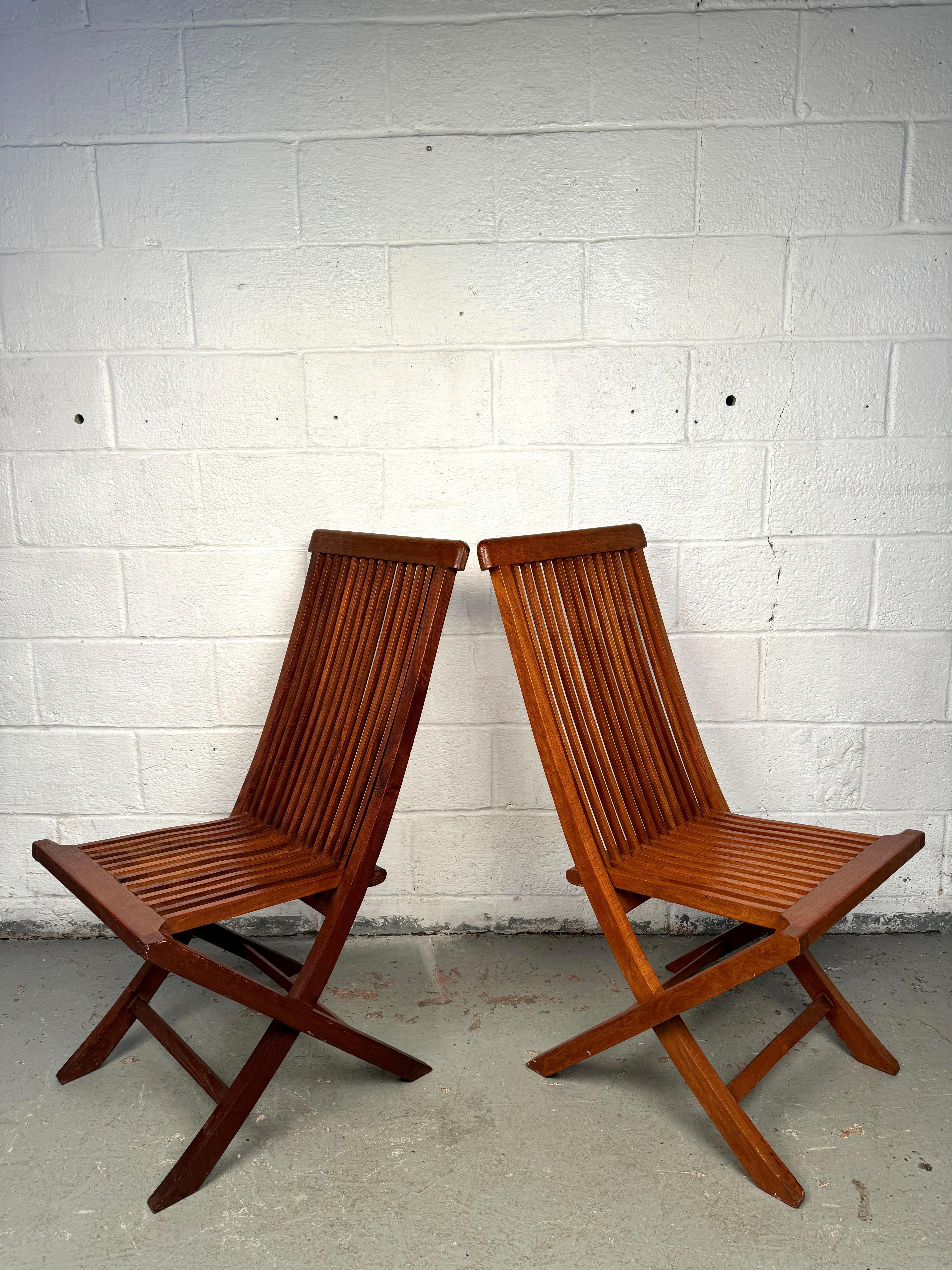 XX secolo Sedie Foldes in teak moderne di metà secolo in vendita