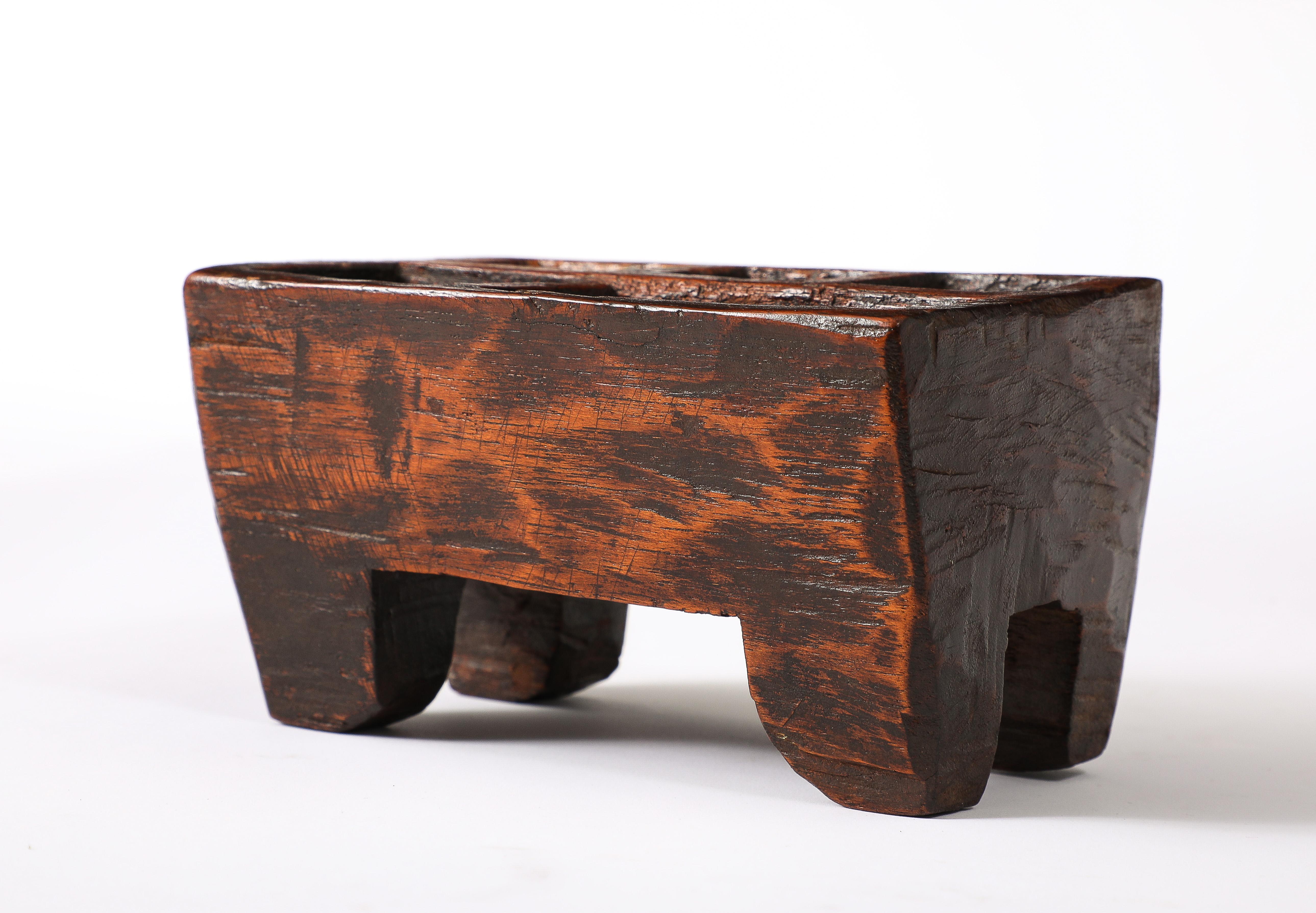 Wooden Footed Tray, USA 1900's For Sale 4