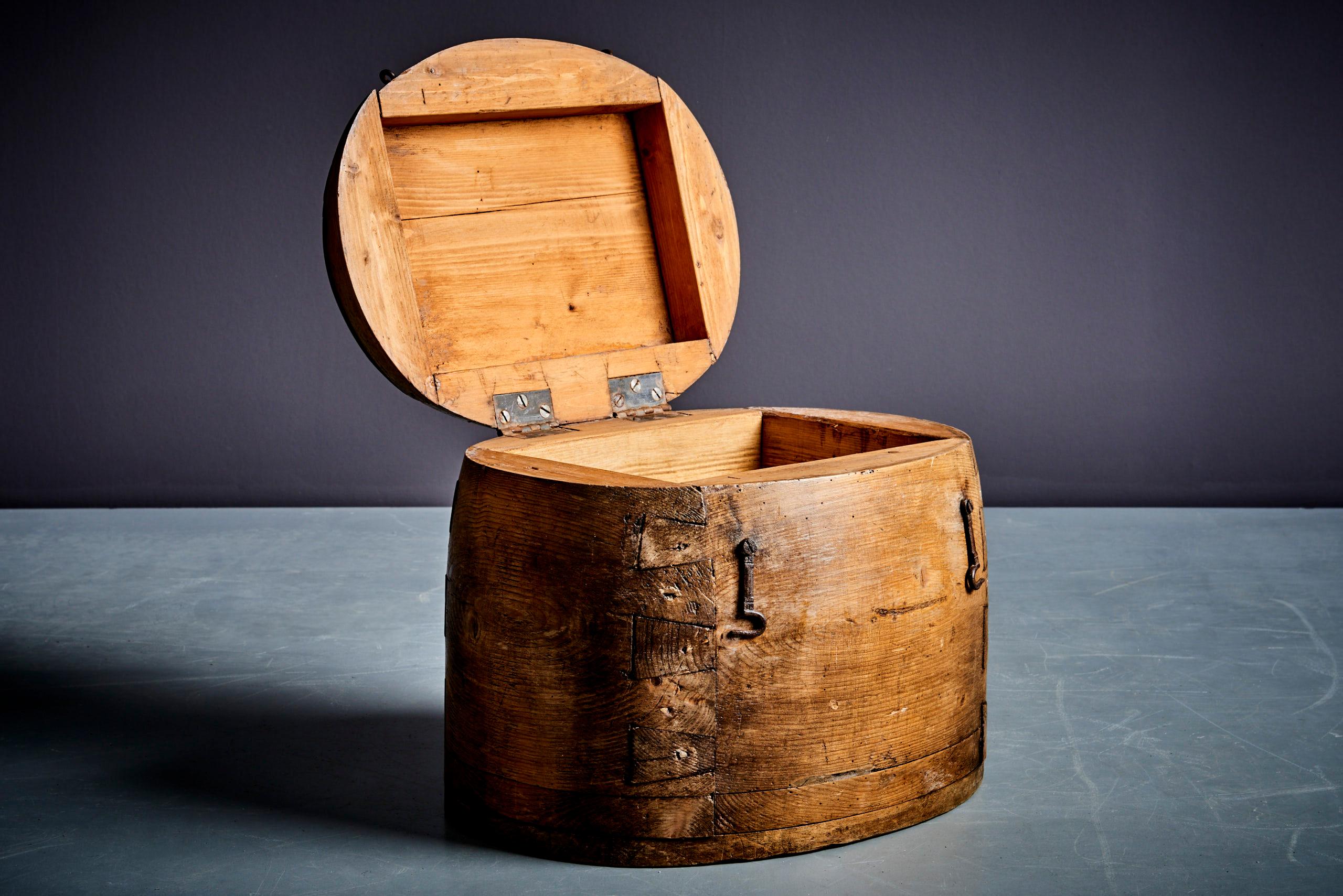 ex ghiacciaia in legno Francia - anni '30 in vendita 1