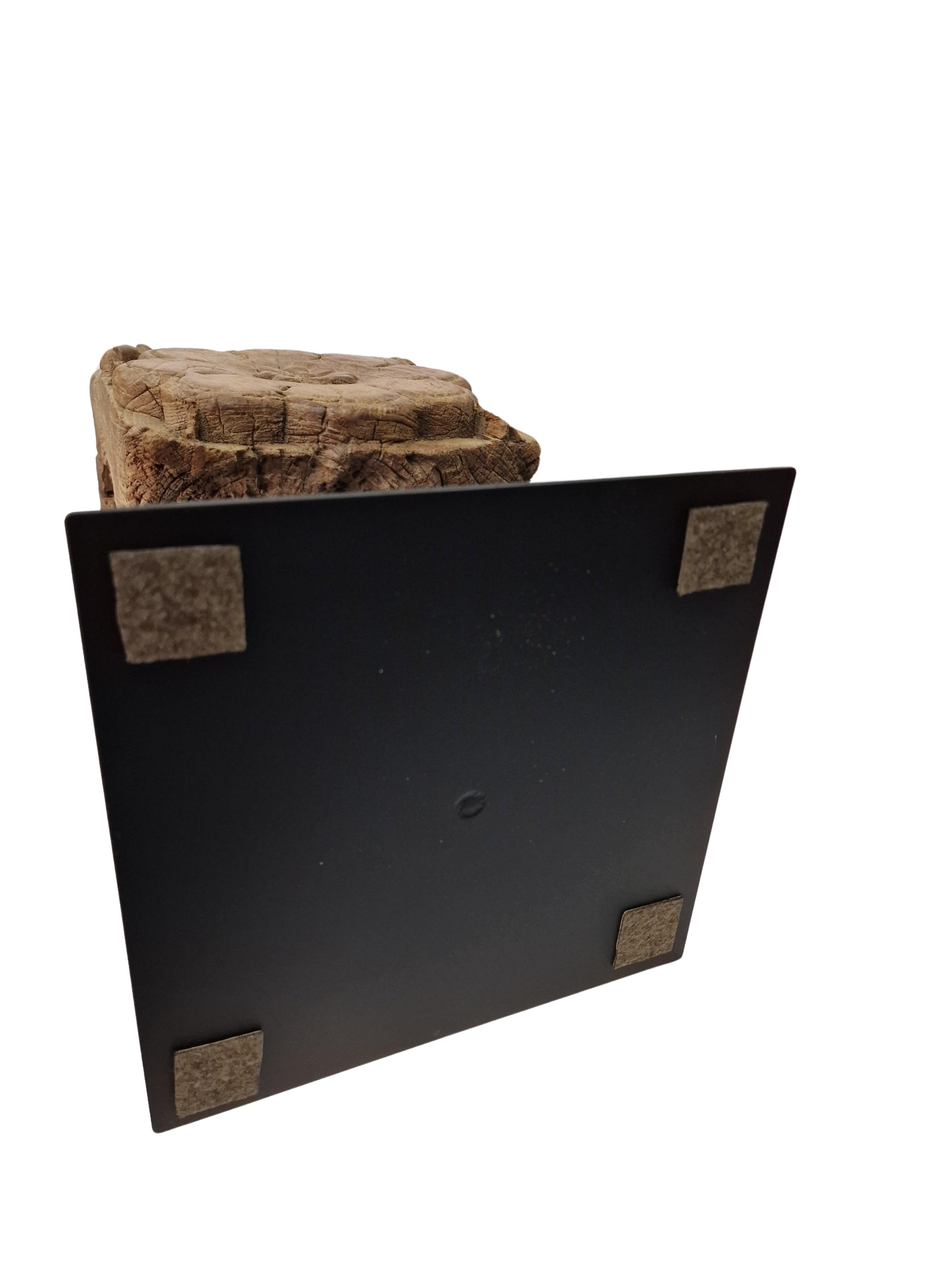 Frammento di legno elemento decorativo da costruzione scultura da soffitto XIX secolo Italia in vendita 8