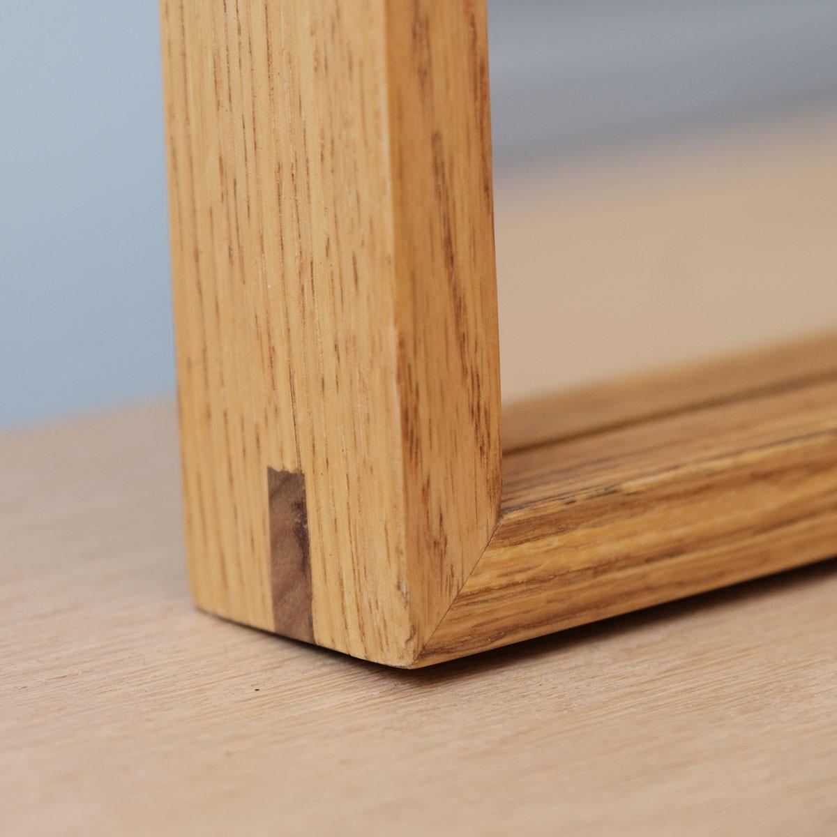 Moderno Specchio con cornice in legno - Lungo - EDGE in vendita