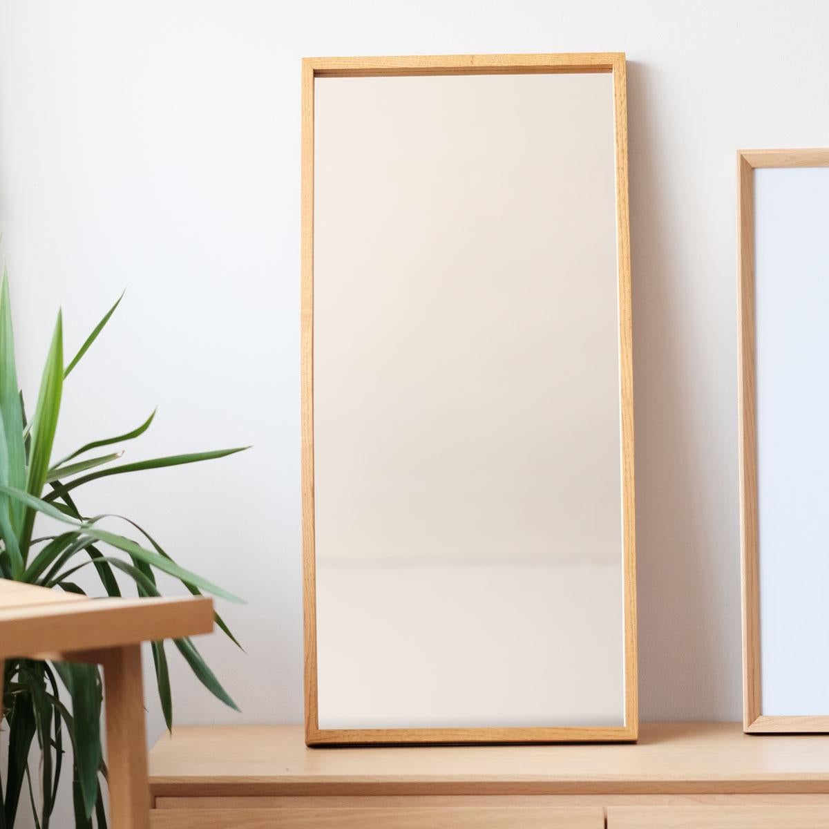 Fait main Miroir encadré en bois - taille moyenne - EDGE en vente