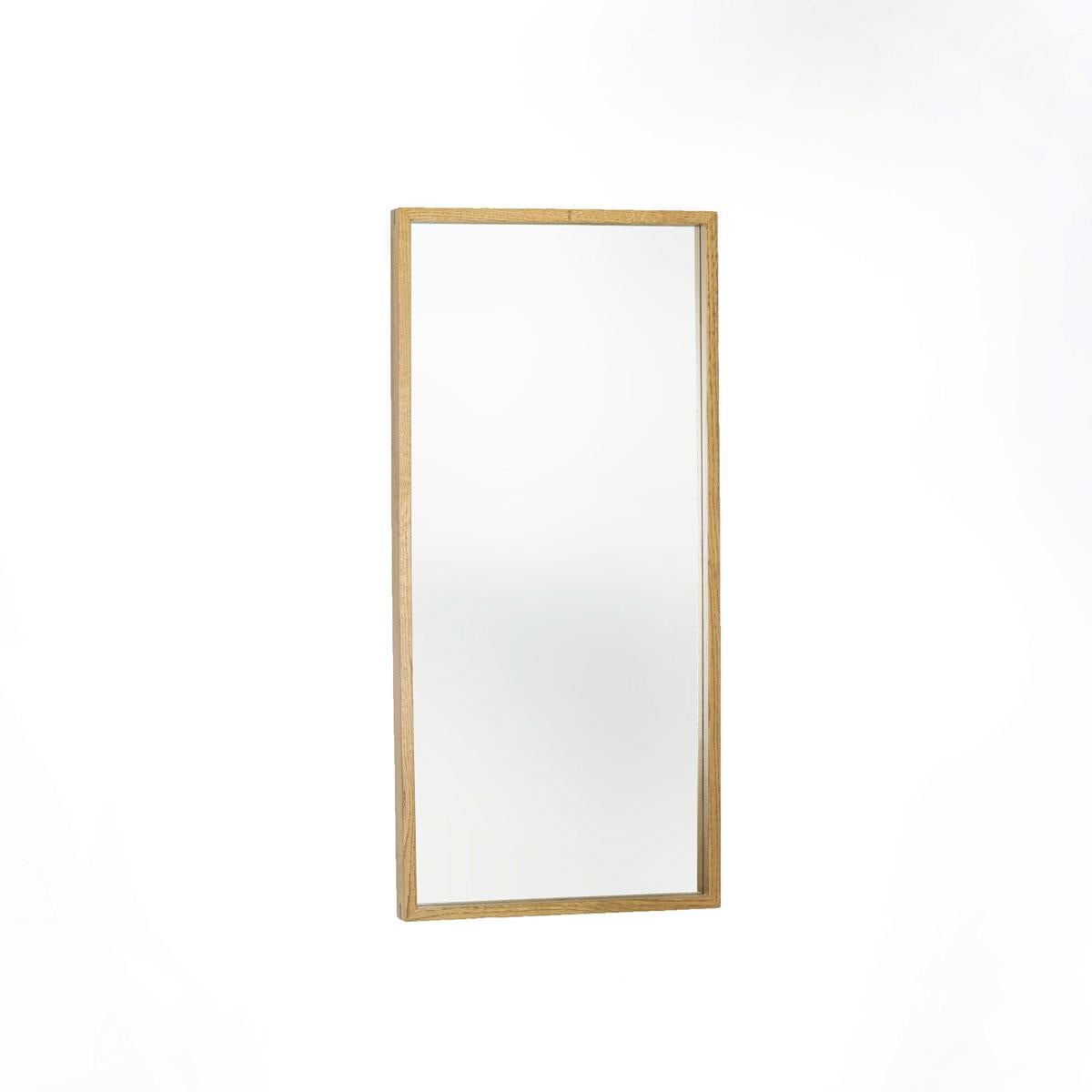 Fatto a mano Specchio con cornice in legno - Misura media - EDGE in vendita