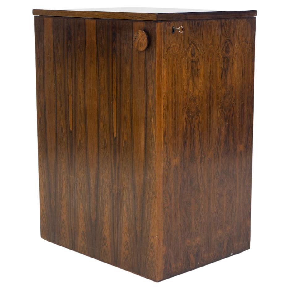 Wooden Free-Standing Dry Bar with Flip-up Top For Sale