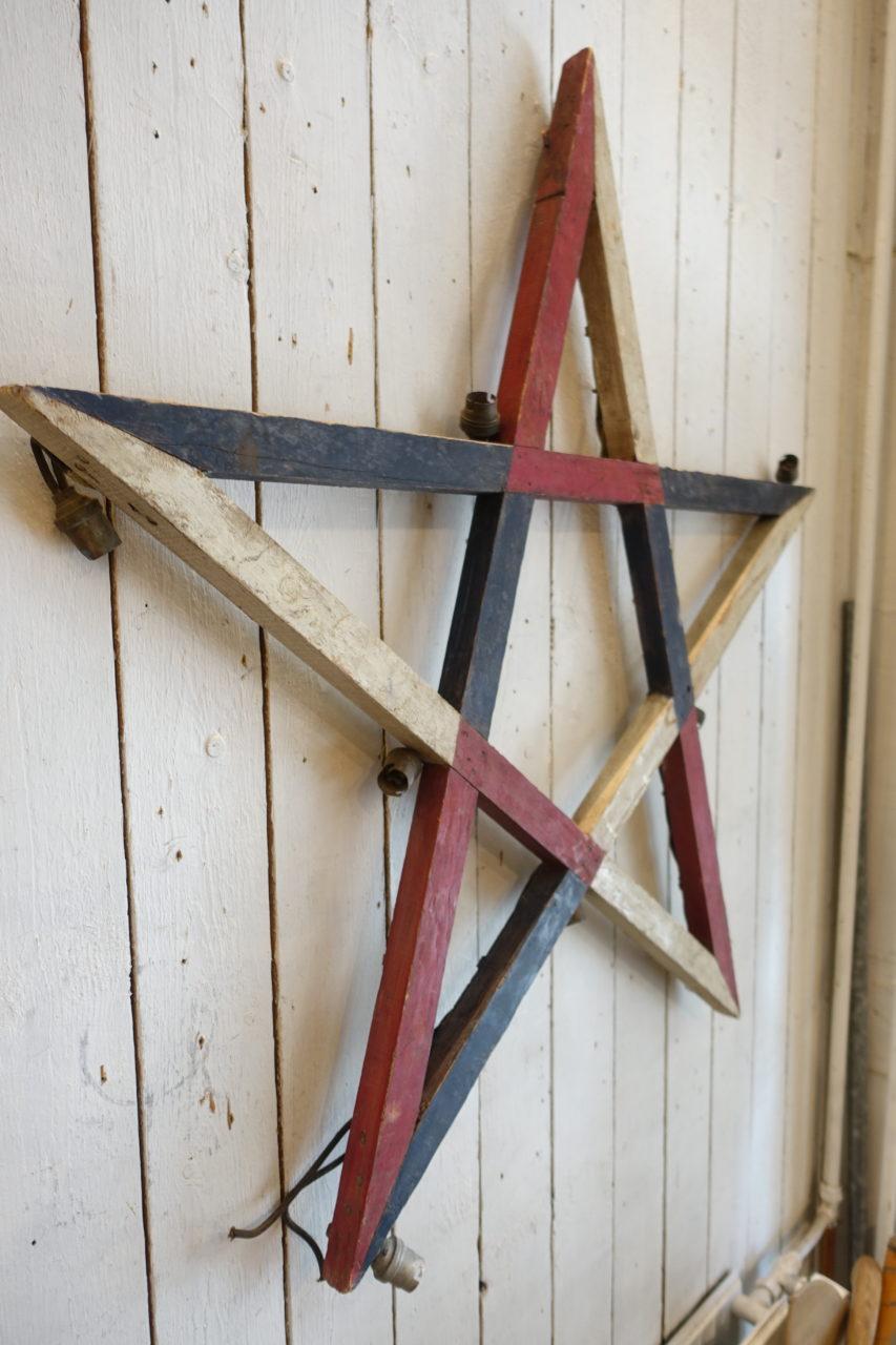 Wooden French Wall Decor, Star/Etoile Tricolor In Good Condition In Copenhagen K, DK