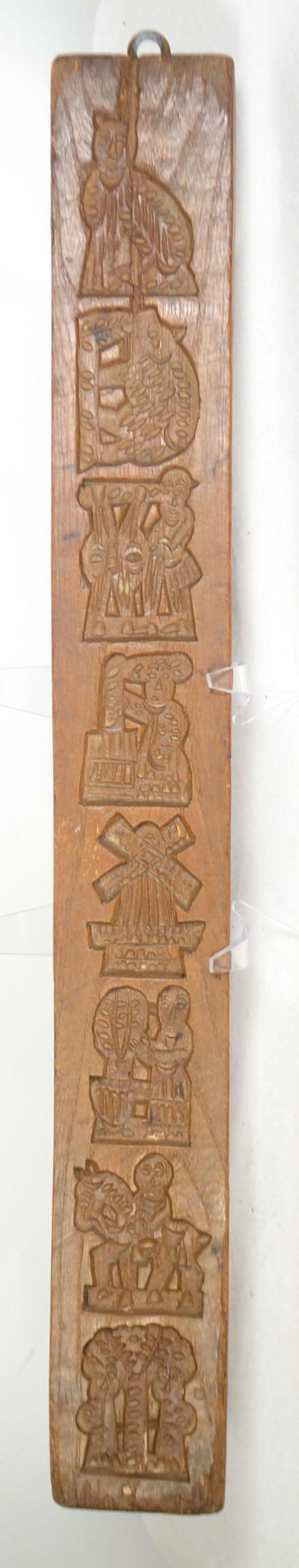 Molde de madera para pan de jengibre, hacia 1850 Tallado en venta
