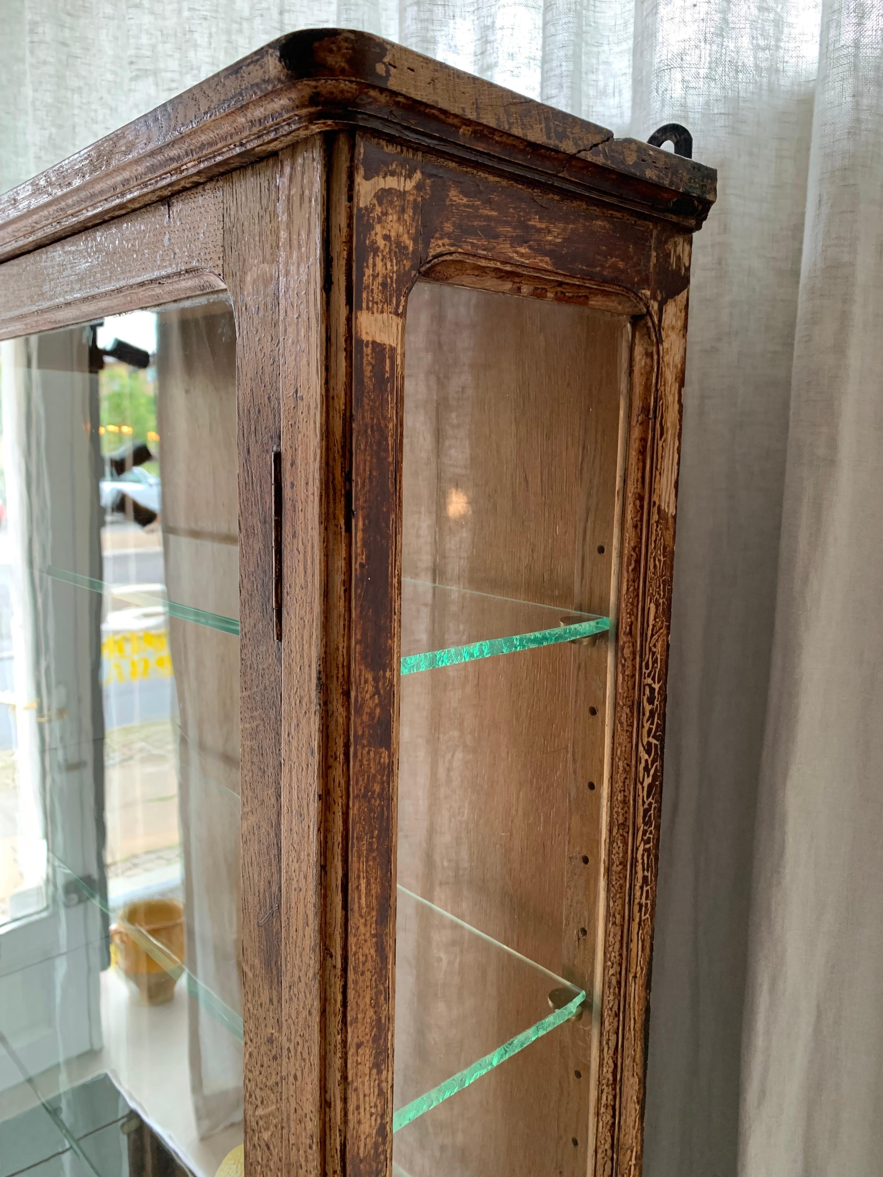 Wooden Glass Display Cabinet - Vitrine 1
