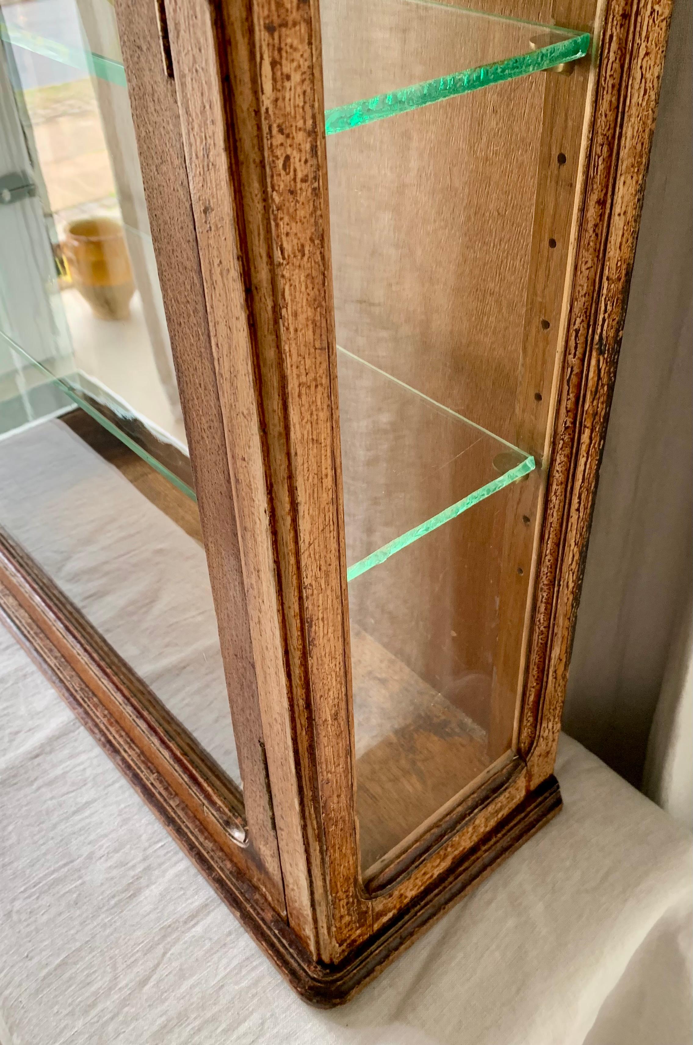 Wooden Glass Display Cabinet - Vitrine 3