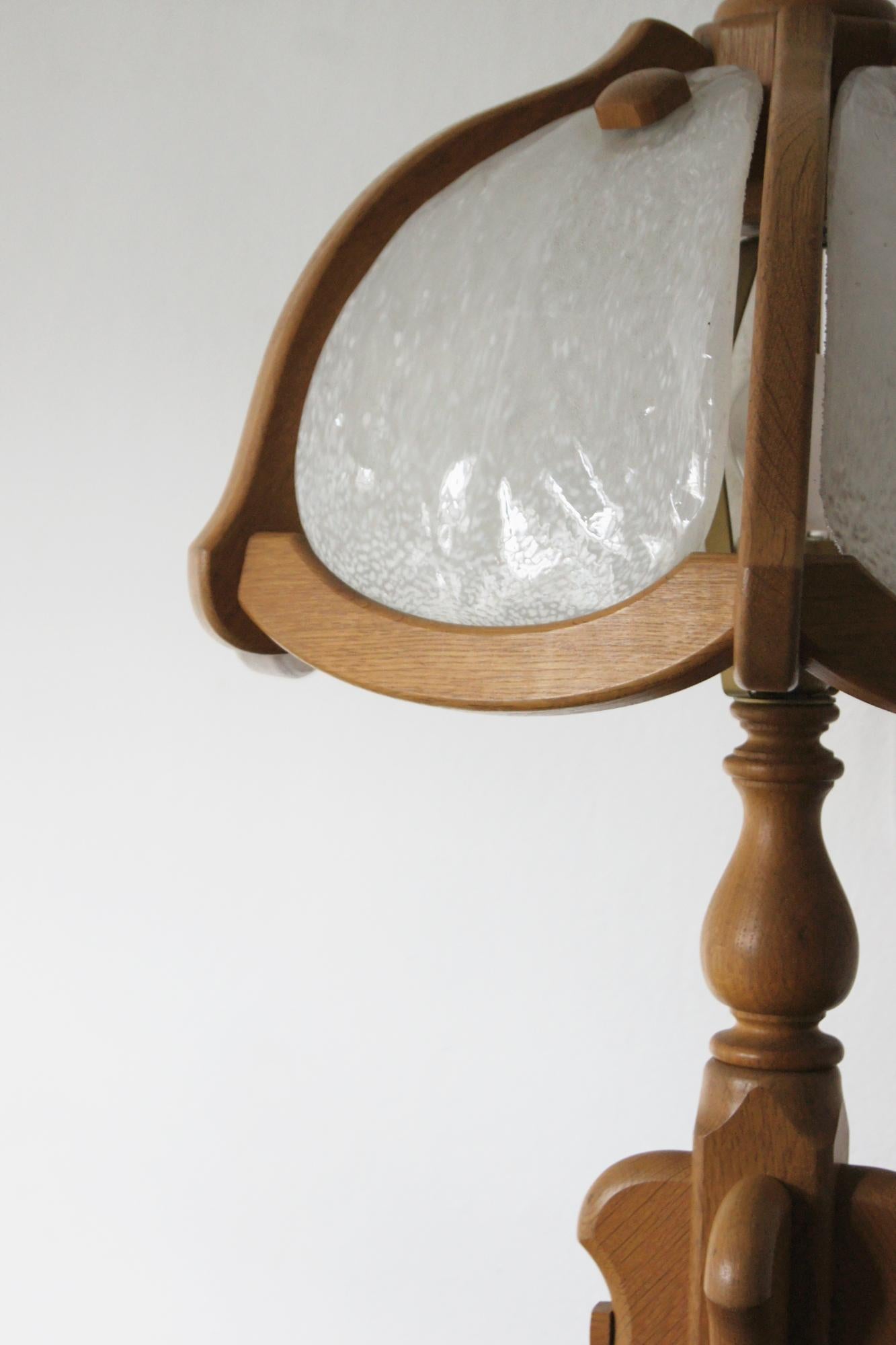 Verre Lampe de table en bois et verre d'Asmuth Leuchten en vente