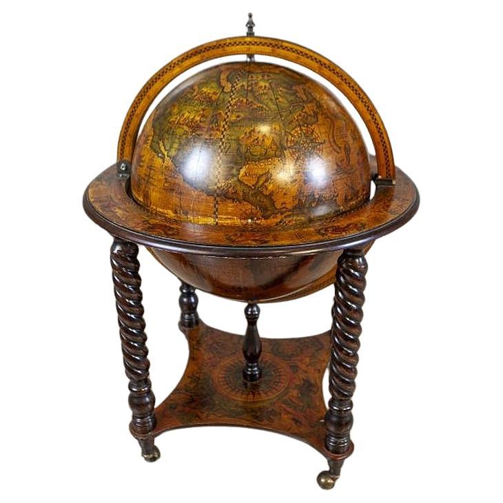 Wooden Globe-Shaped Liquor Cabinet From the Mid. 20th Century