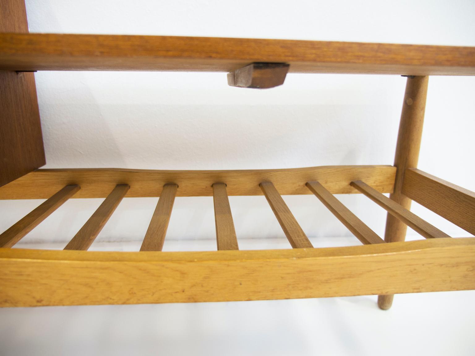 Wooden Hallway Console with Shoe Rack by Arne Wahl Iversen In Good Condition For Sale In Madrid, ES