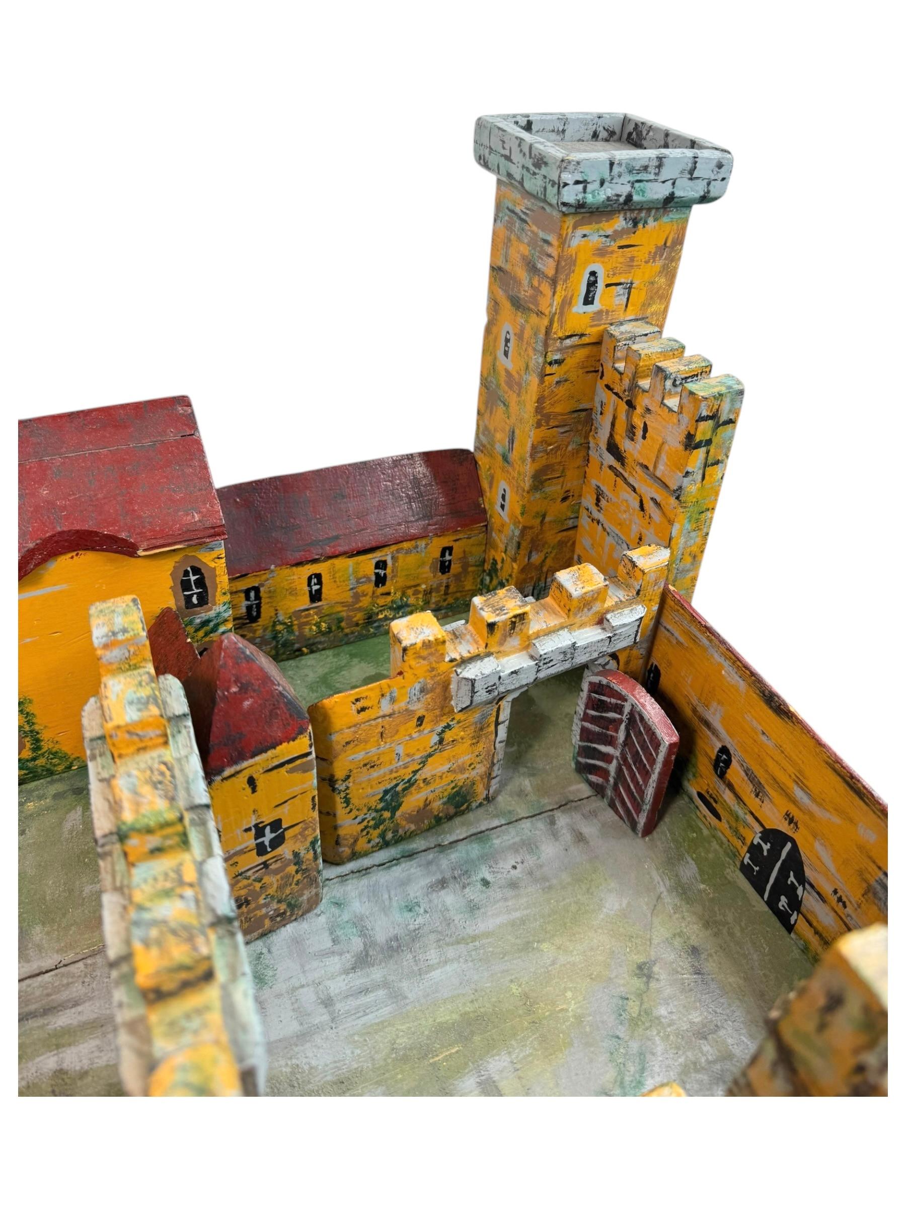Handgefertigtes Holz-Trench-Volkskunst-Spielzeug Castle Medieval Knight, Deutsch, 1910er Jahre im Angebot 6