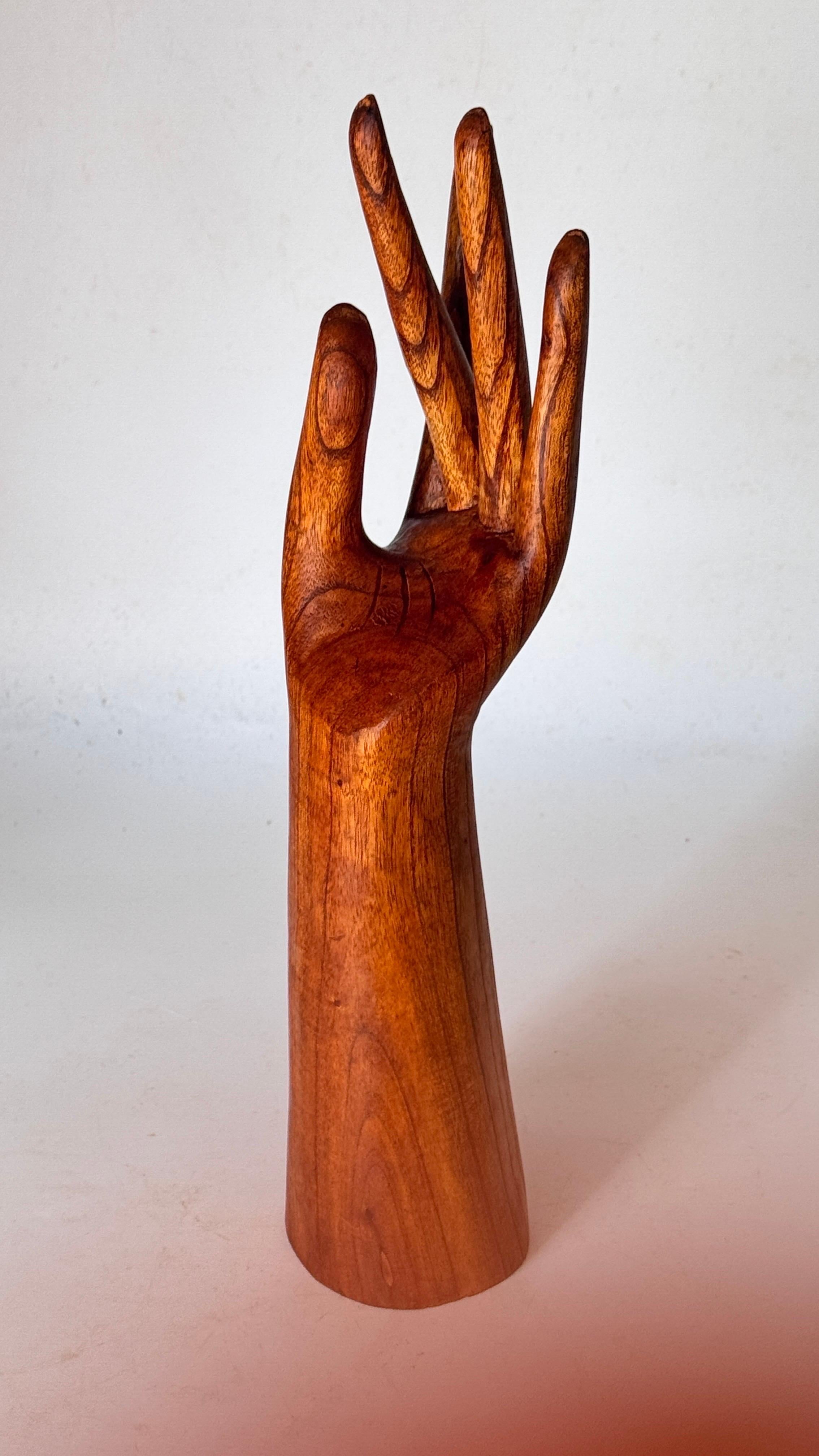 Wooden Hand Jewelry Display Sculpture, Finely Carved with Natural Varnish – Deco For Sale 5