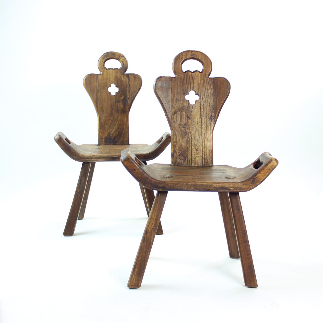 Handgefertigter Beistellstuhl aus Holz, Holland 1920er Jahre im Angebot 7