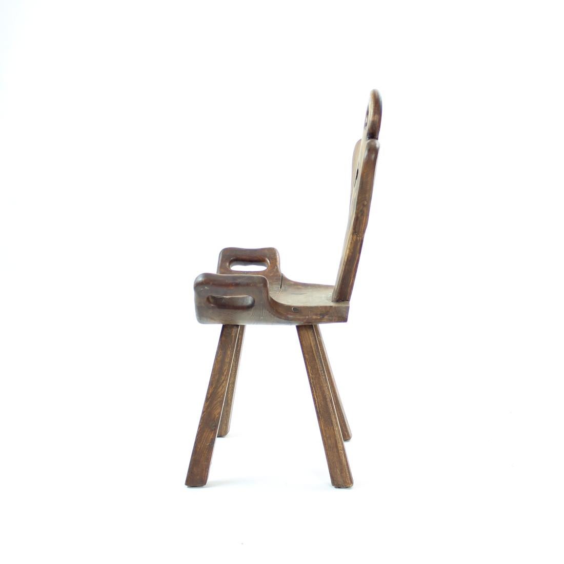 Handgefertigter Beistellstuhl aus Holz, Holland 1920er Jahre im Zustand „Gut“ im Angebot in Zohor, SK