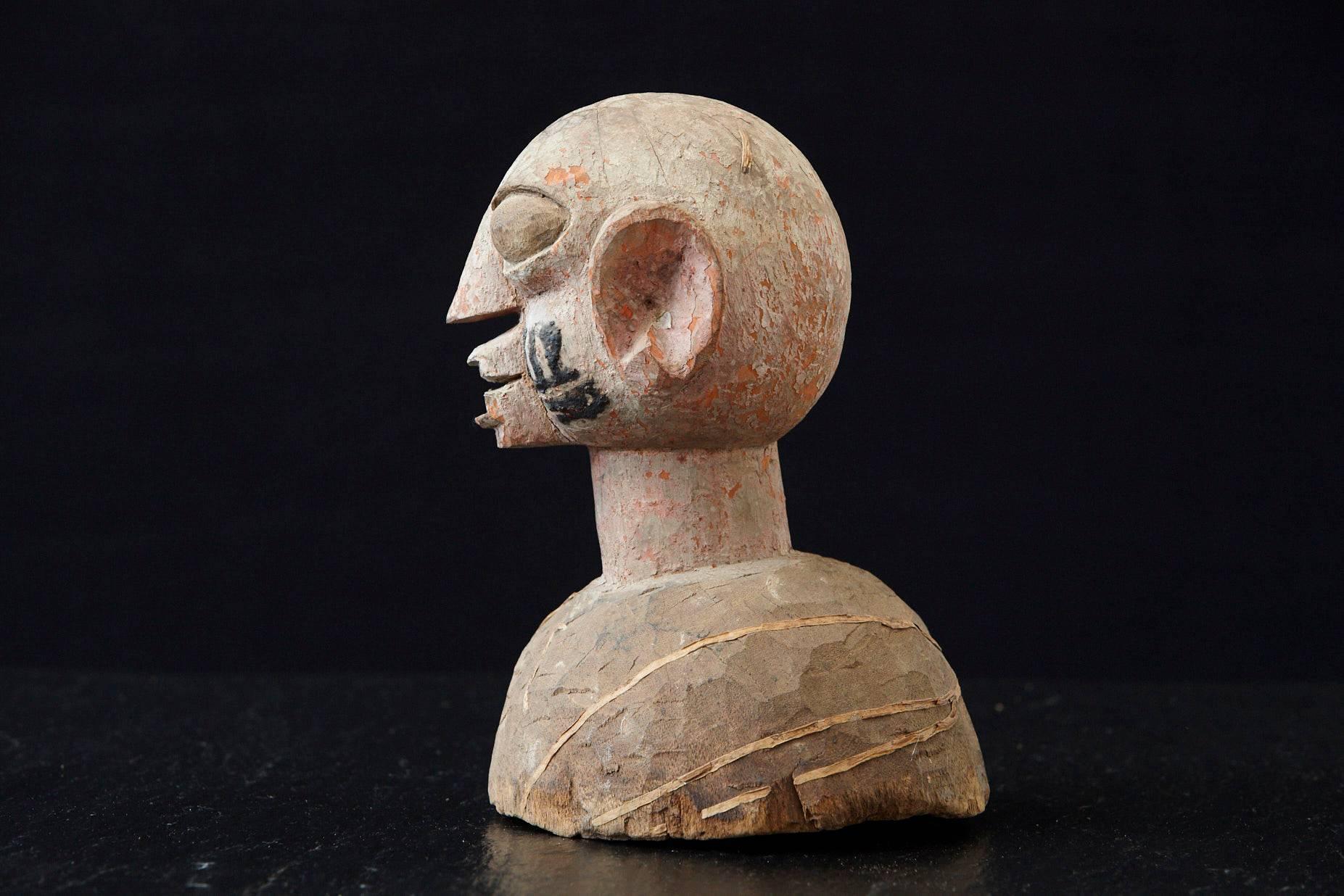 Nigerian Wooden Head of a Wife of an Ooni of Ile-Ife, Yoruba People, Nigeria, circa 1930s For Sale