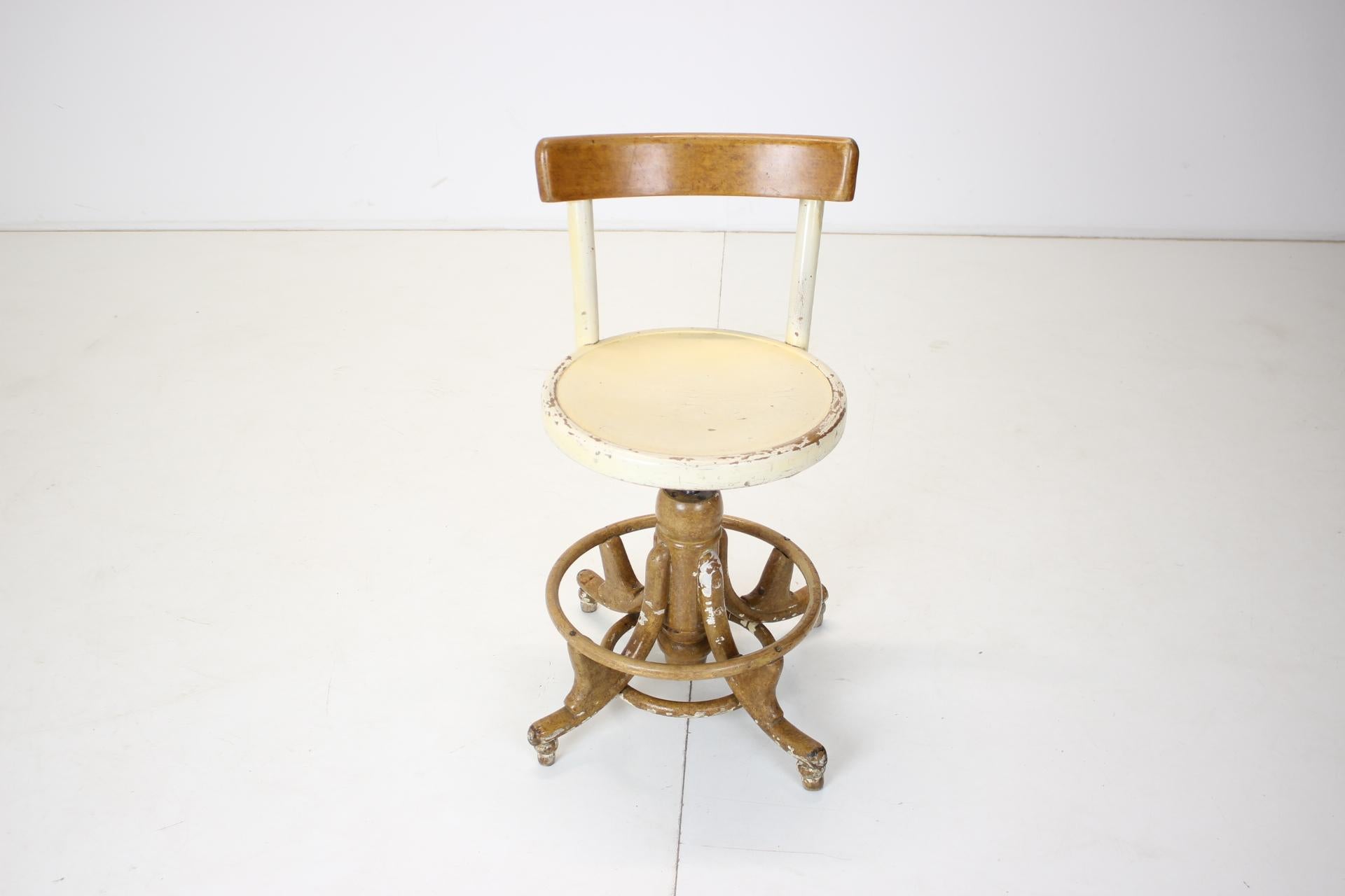 wooden adjustable chair