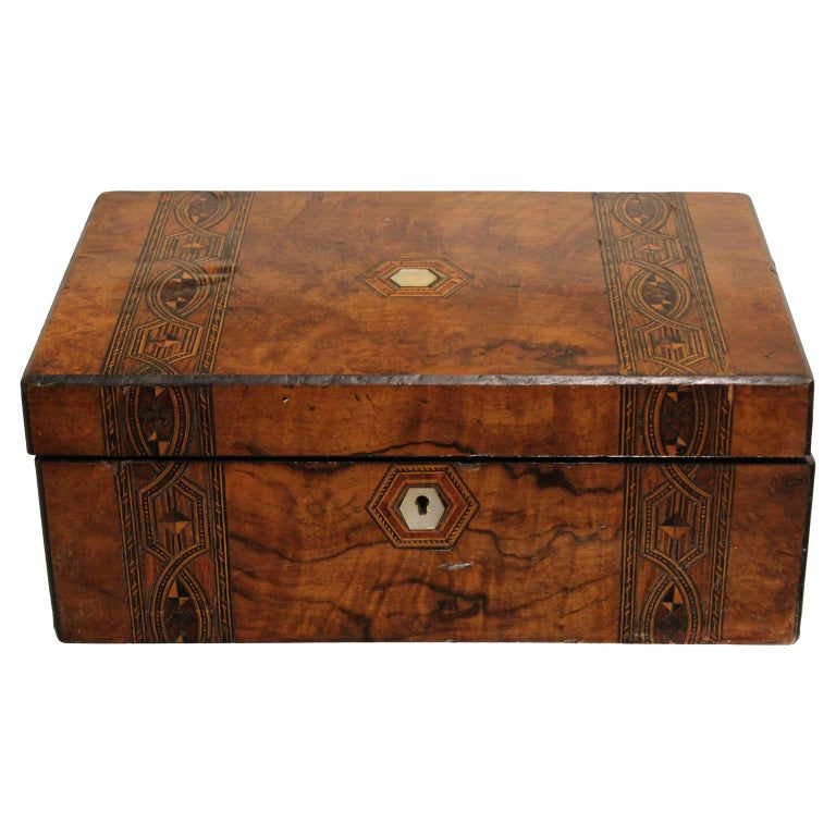 A closer look at Council Normal Simple Ad Pear Mother Box