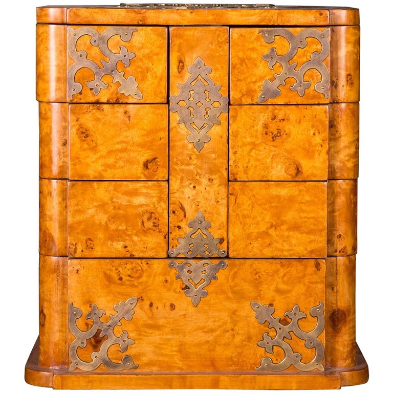 Wooden Jewelry Box in Art Deco Style with Maple Root Veneer at 1stDibs