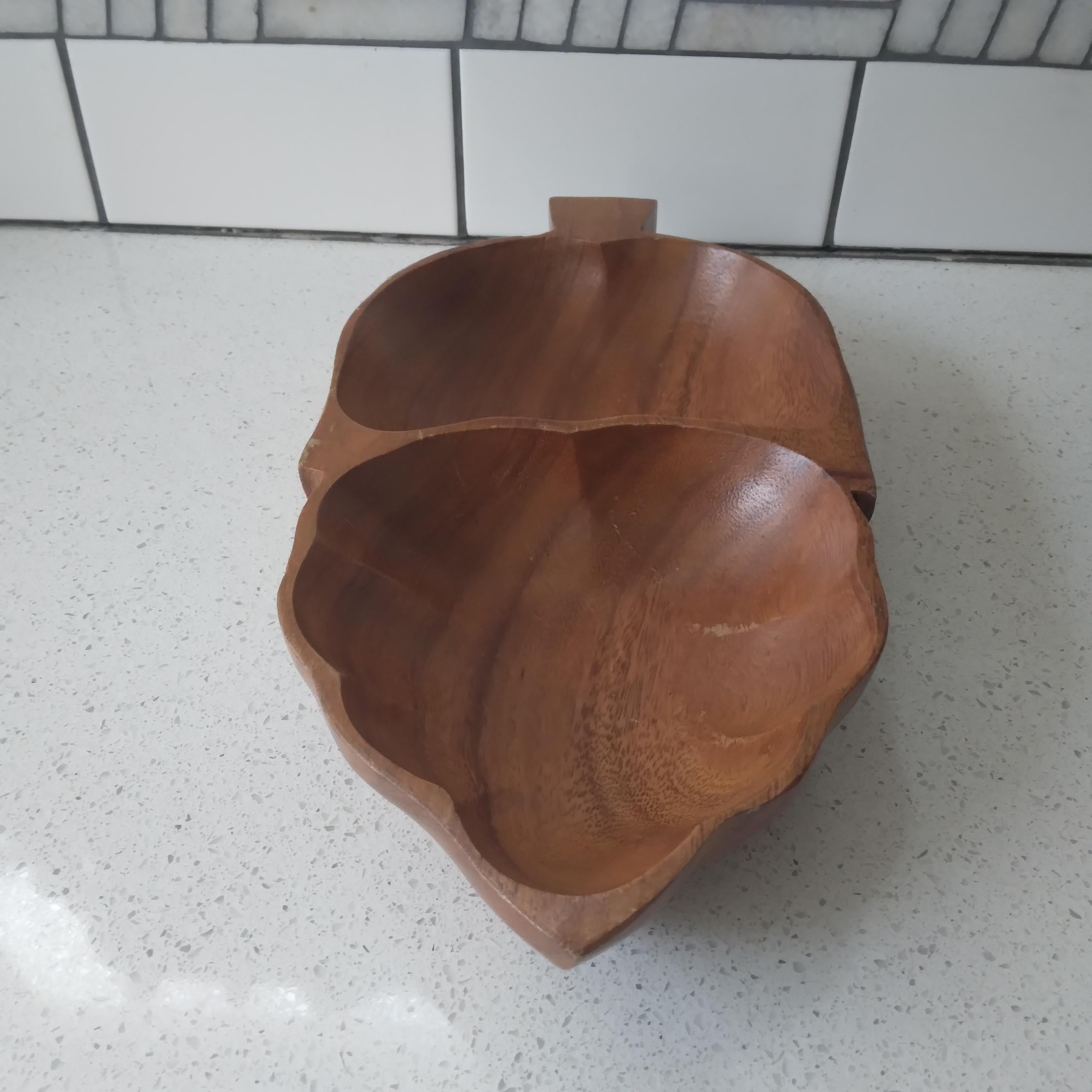 Mid-Century Modern Wooden Leaf-Shaped Dish For Sale