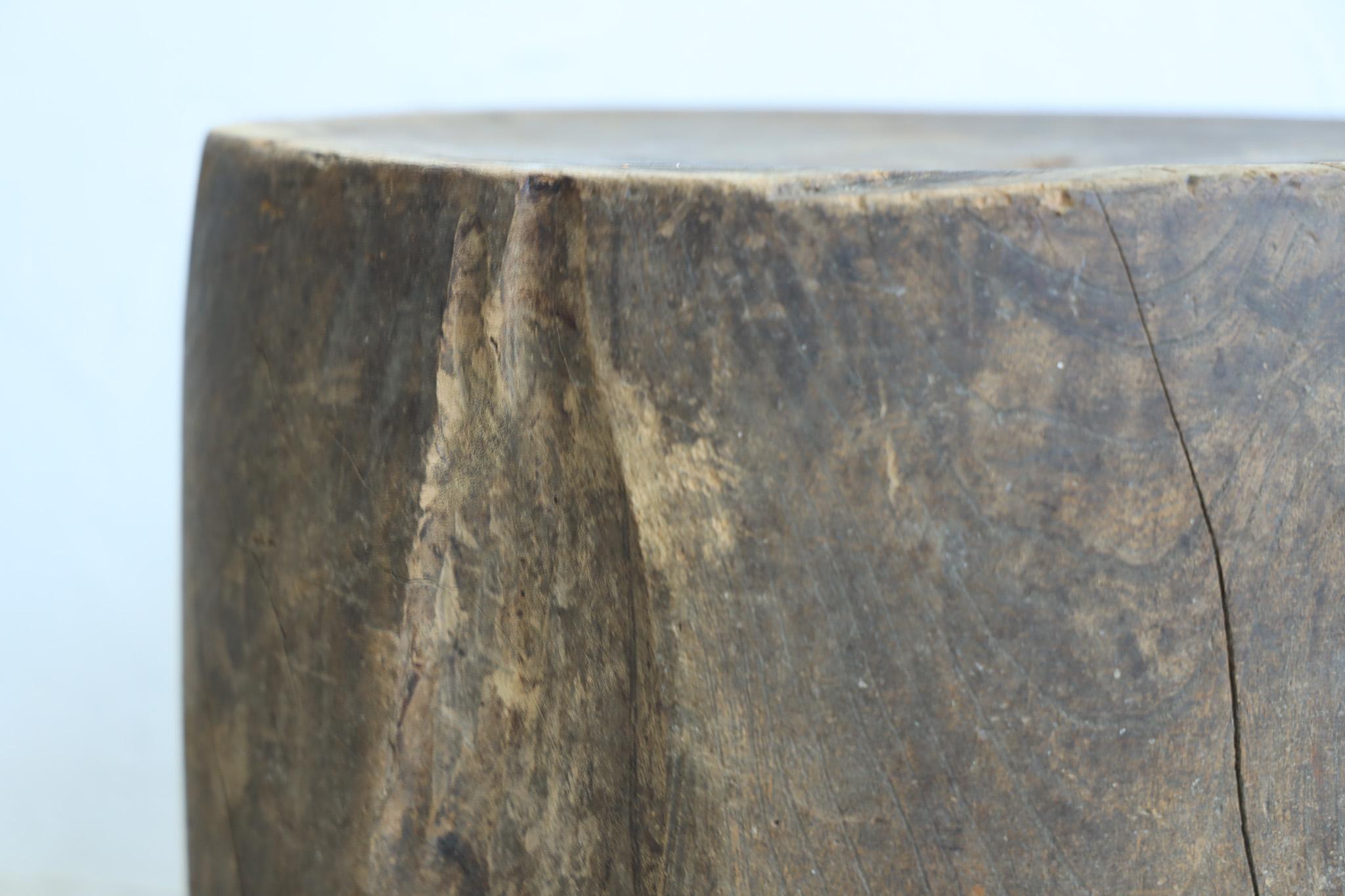 Mesa baja de madera, Expositor, Antigüedad japonesa, Primitivo, Wabi-Sabi, Mingei en venta 2