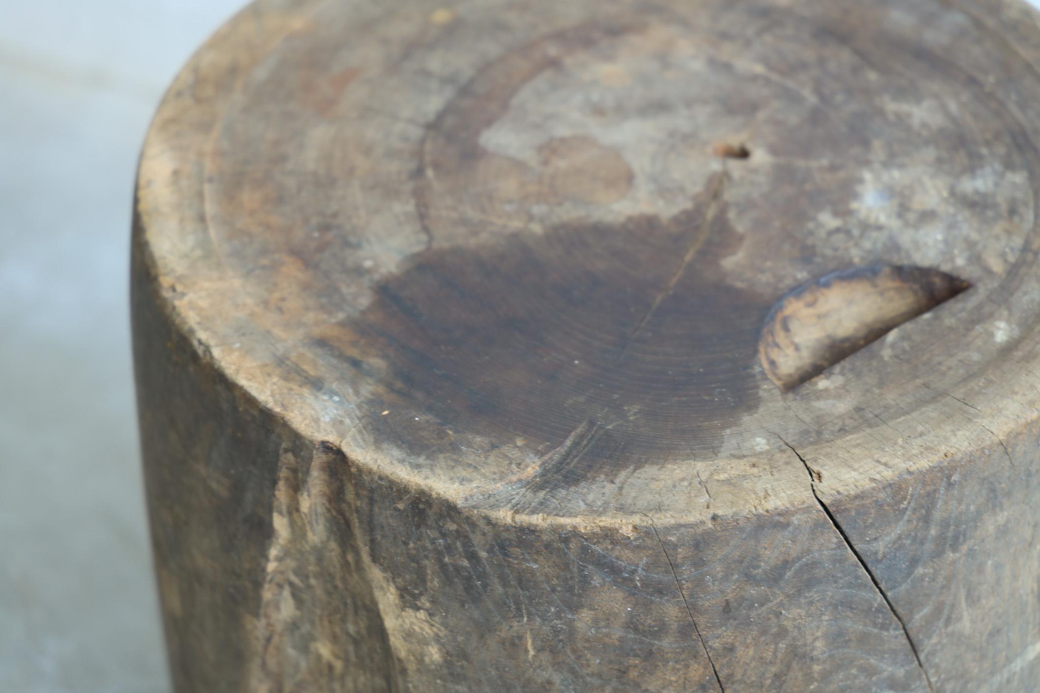Mesa baja de madera, Expositor, Antigüedad japonesa, Primitivo, Wabi-Sabi, Mingei en venta 1
