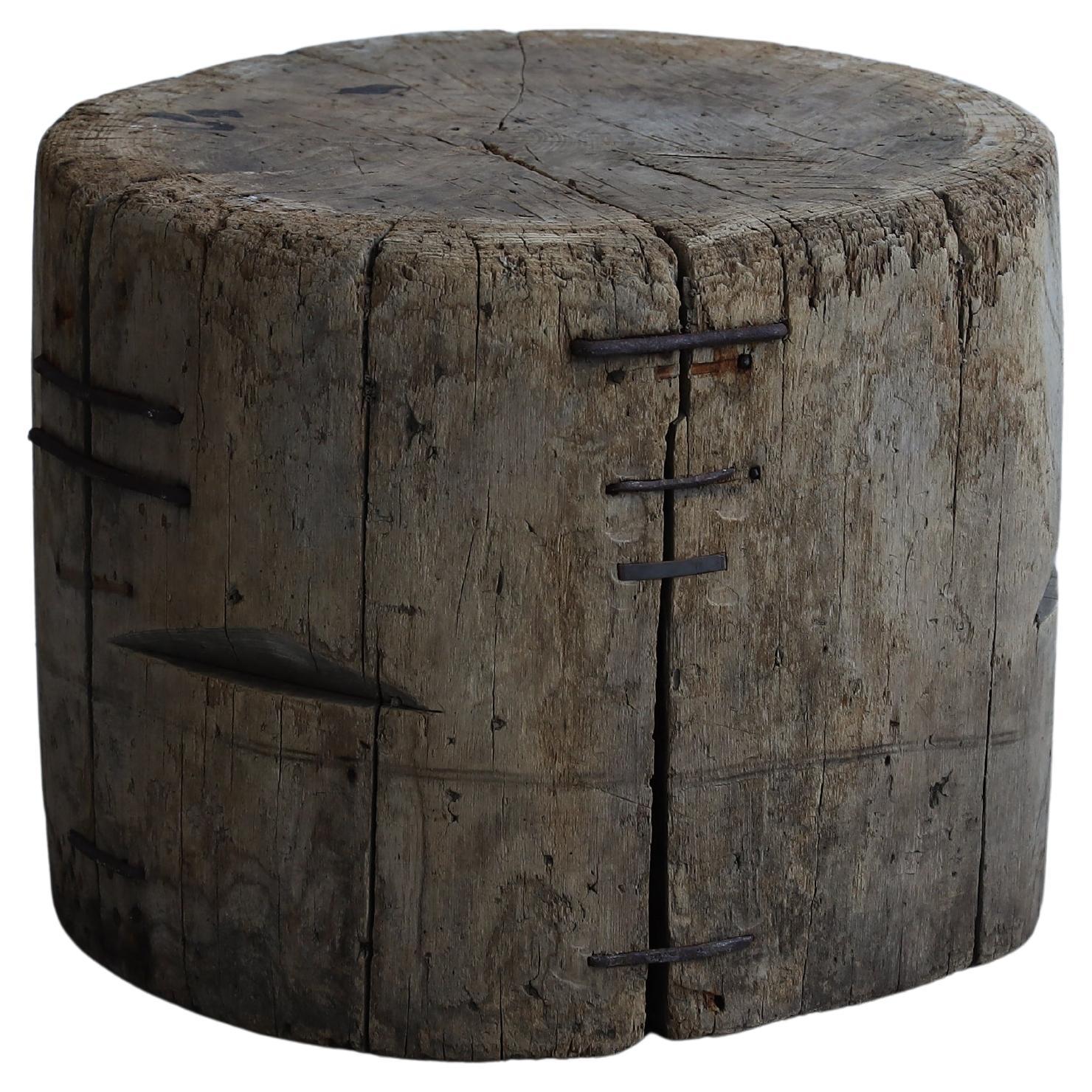 Niedriger Holztisch, Ständer, japanische Antiquität, primitiv, Wabi-Sabi, Mingei