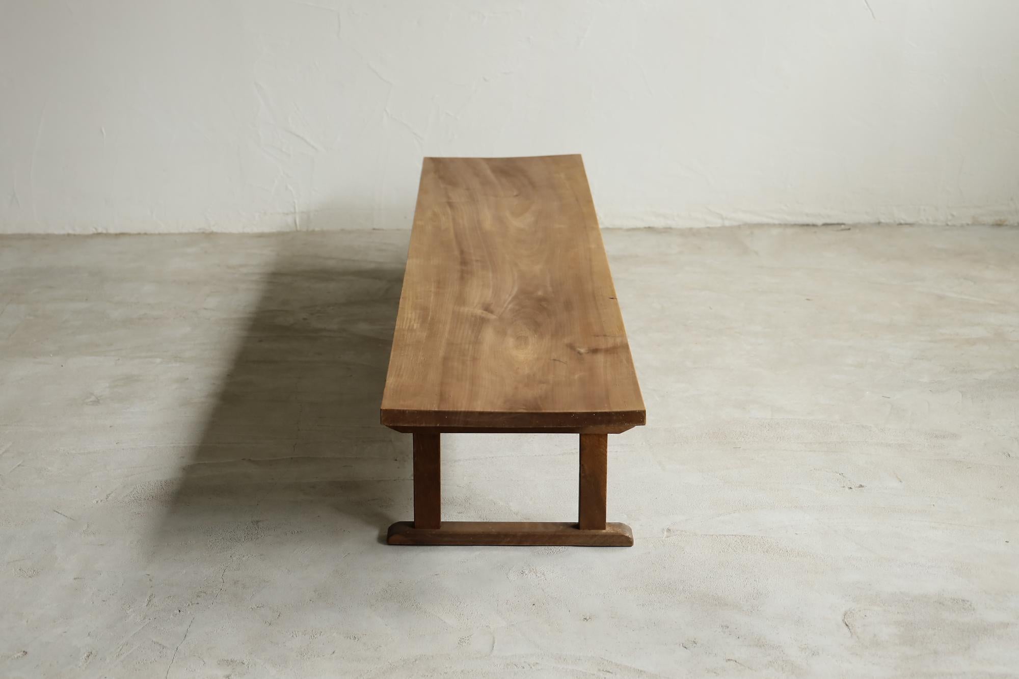 Niedriger Holztisch, japanische Antiquitäten, Ausstellungsstand, Wabi-Sabi, Mingei im Angebot 2