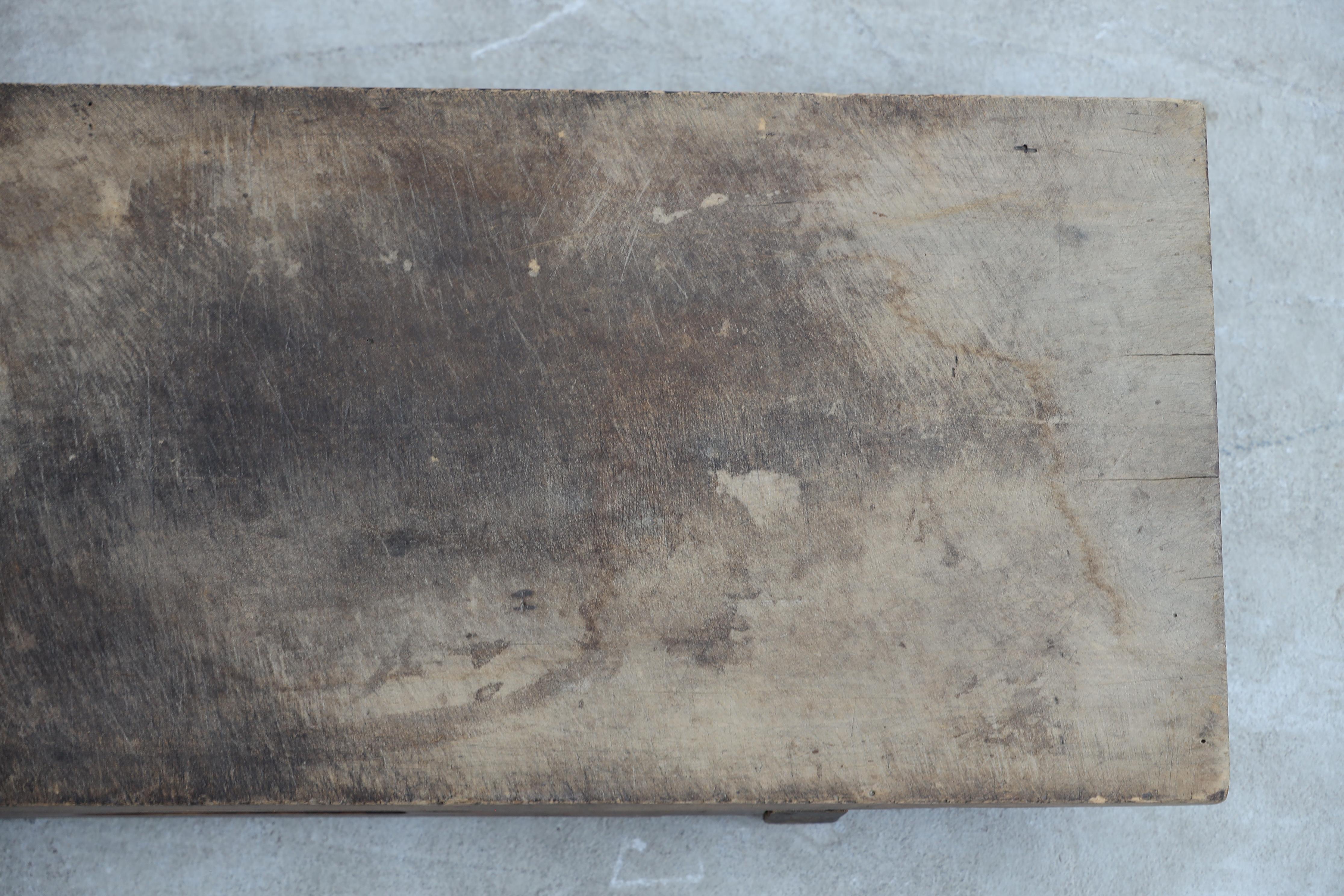 Niedriger Holztisch, japanisch, antik, Wabi-Sabi, Mingei im Angebot 7