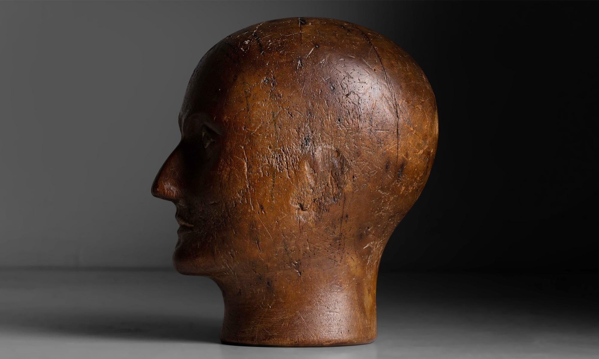 wooden head mannequin