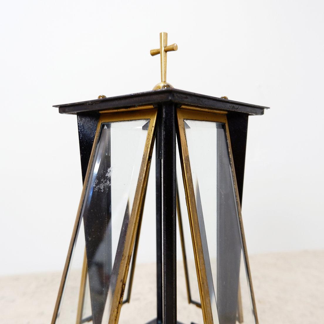 Lanterna commemorativa in legno - anni '60 circa in vendita 6