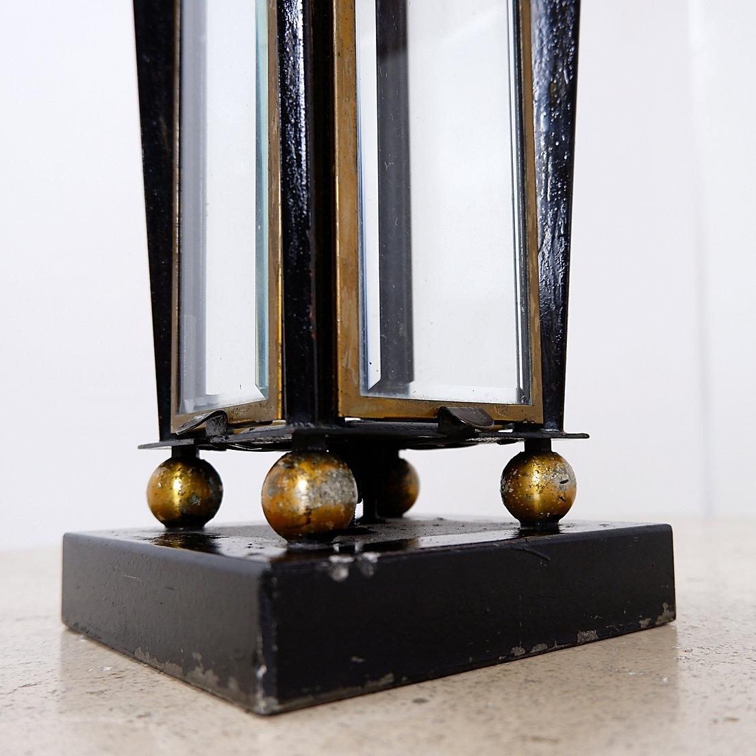 Lanterna commemorativa in legno - anni '60 circa in vendita 1
