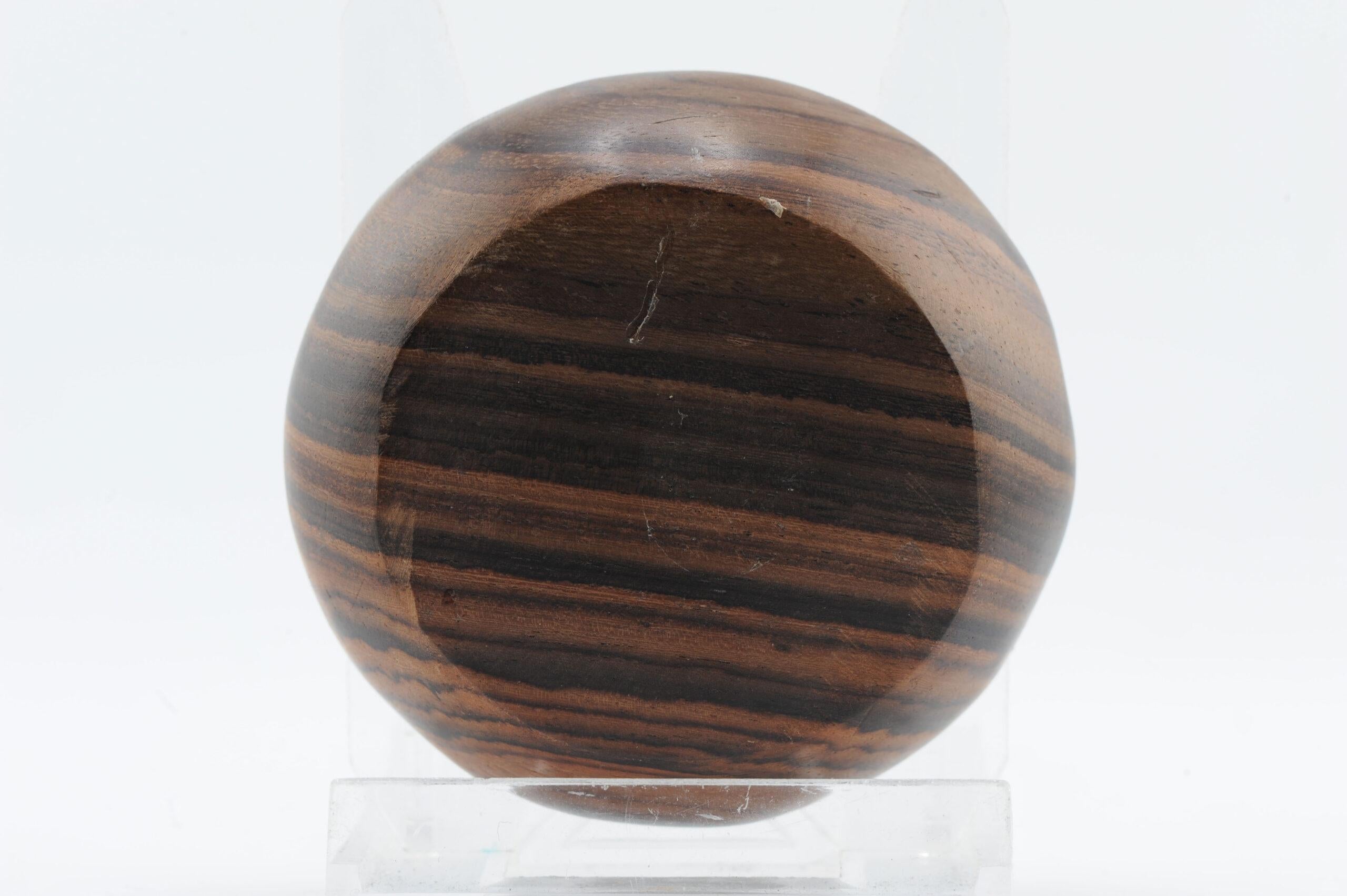 Here we have a nice wooden stand

Additional information:
Material: Porcelain & Pottery
Region of Origin: China
Period: 19th c / early 20th c
Dimensions: The size of the usable surface: 6.8 cm