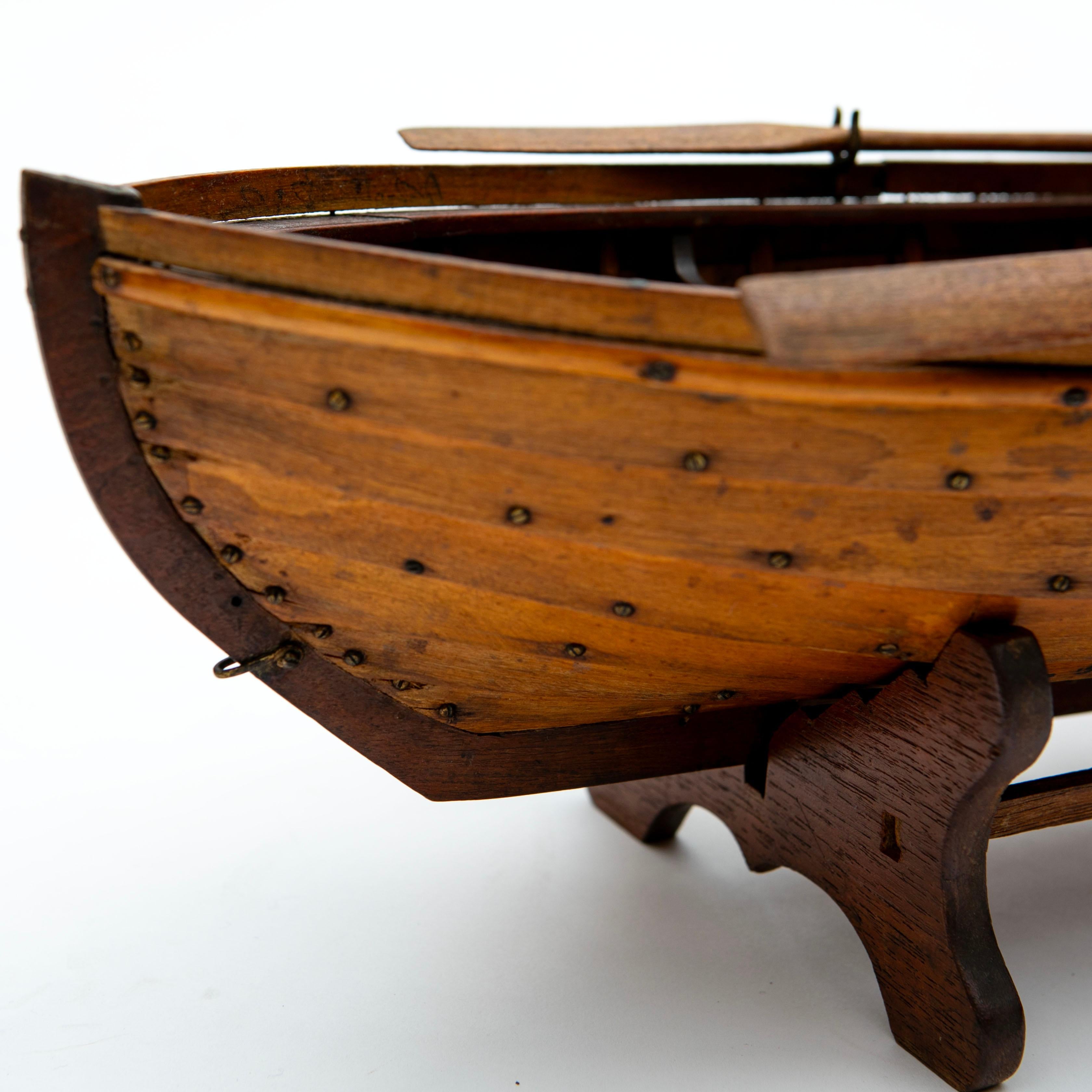 Modèle réduit en bois Bateau à rames en tilleul, Danemark en vente 5