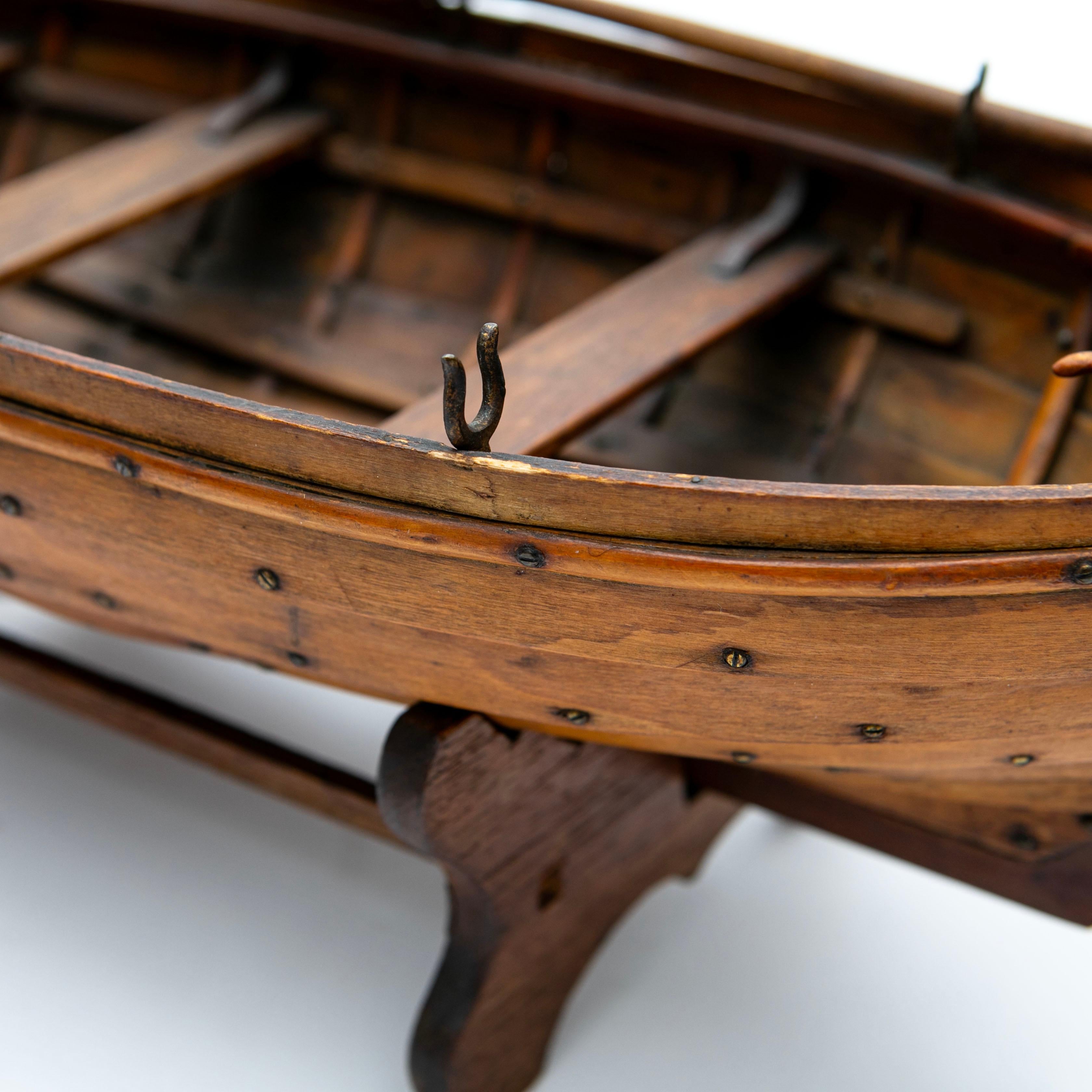 Modèle réduit en bois Bateau à rames en tilleul, Danemark en vente 1